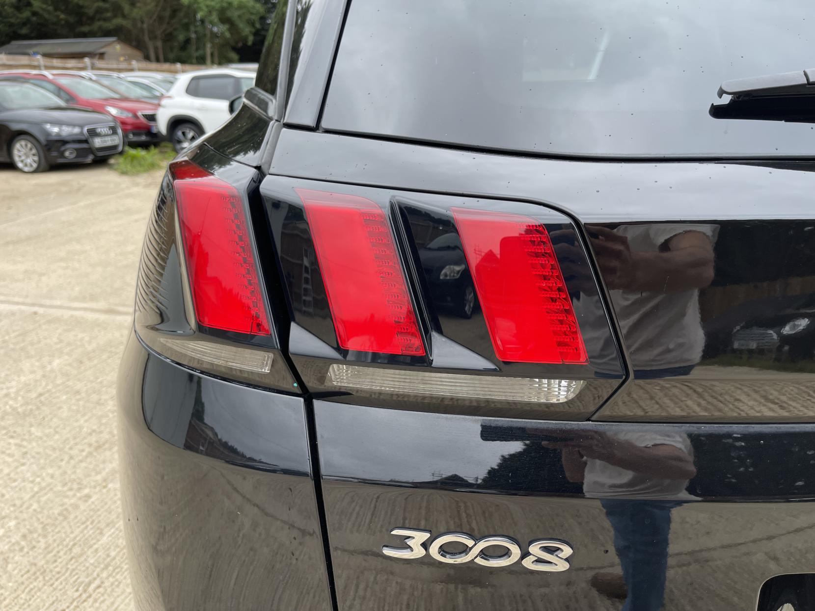 Peugeot 3008 1.2 PureTech Allure SUV 5dr Petrol Manual Euro 6 (s/s) (130 ps)