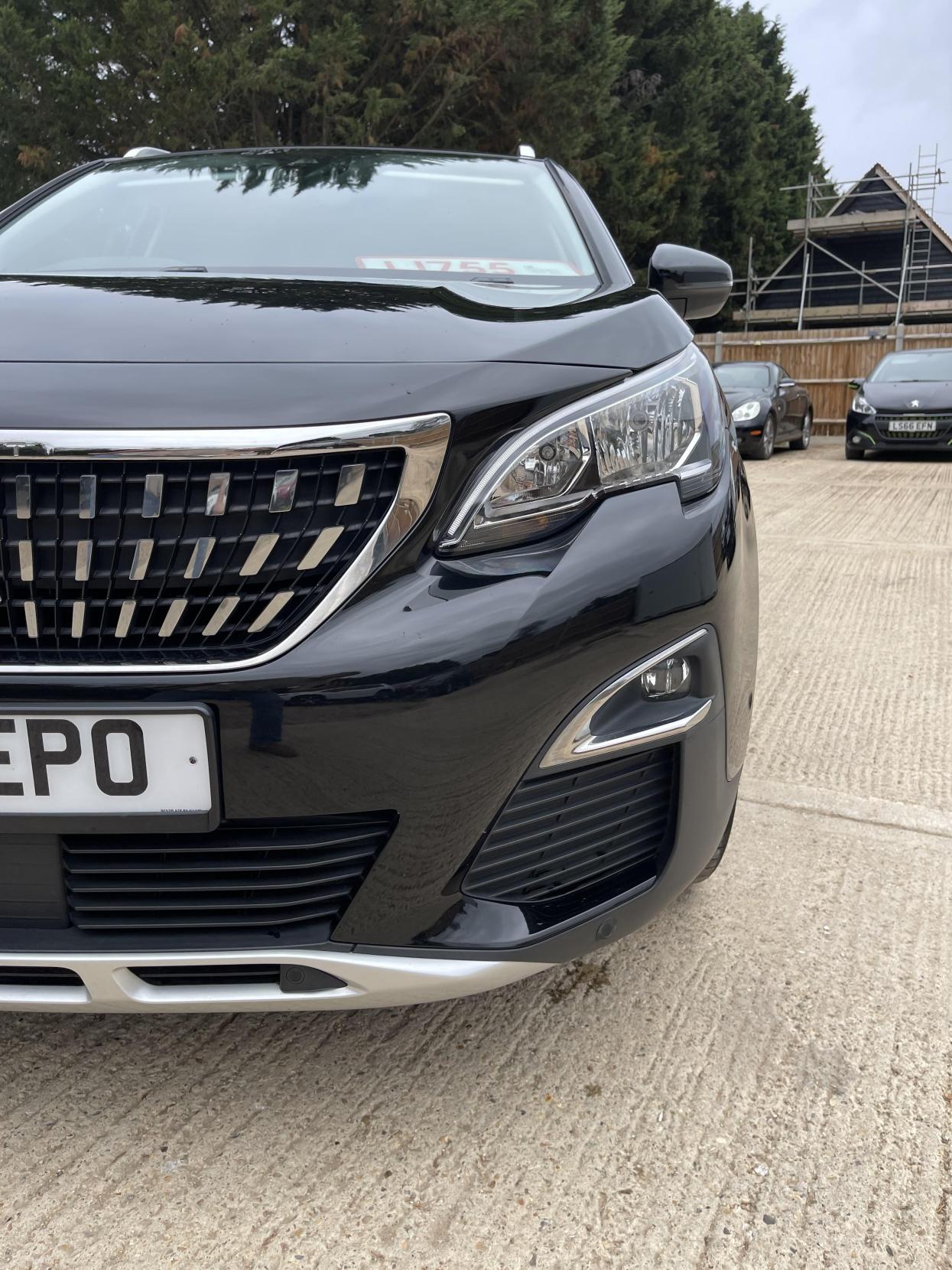 Peugeot 3008 1.2 PureTech Allure SUV 5dr Petrol Manual Euro 6 (s/s) (130 ps)