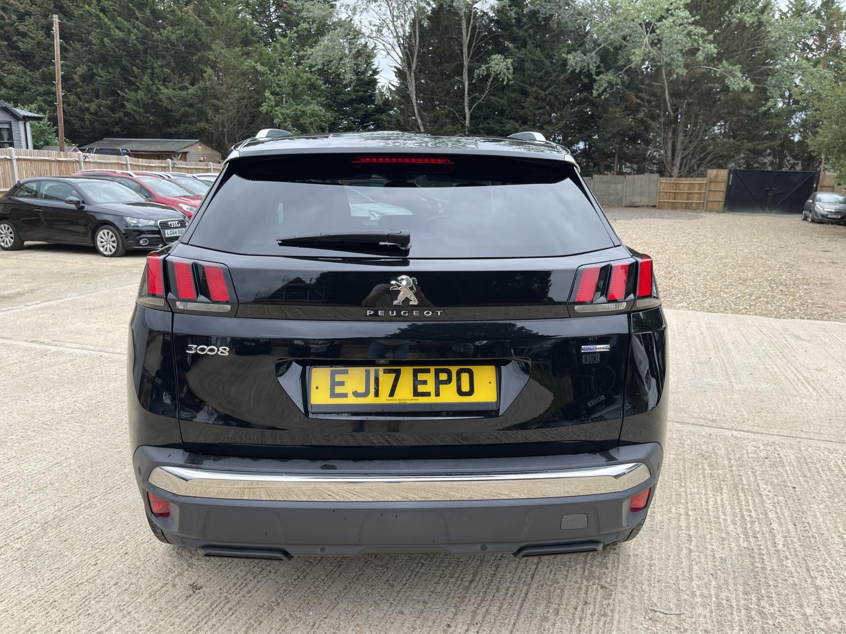 Peugeot 3008 1.2 PureTech Allure SUV 5dr Petrol Manual Euro 6 (s/s) (130 ps)
