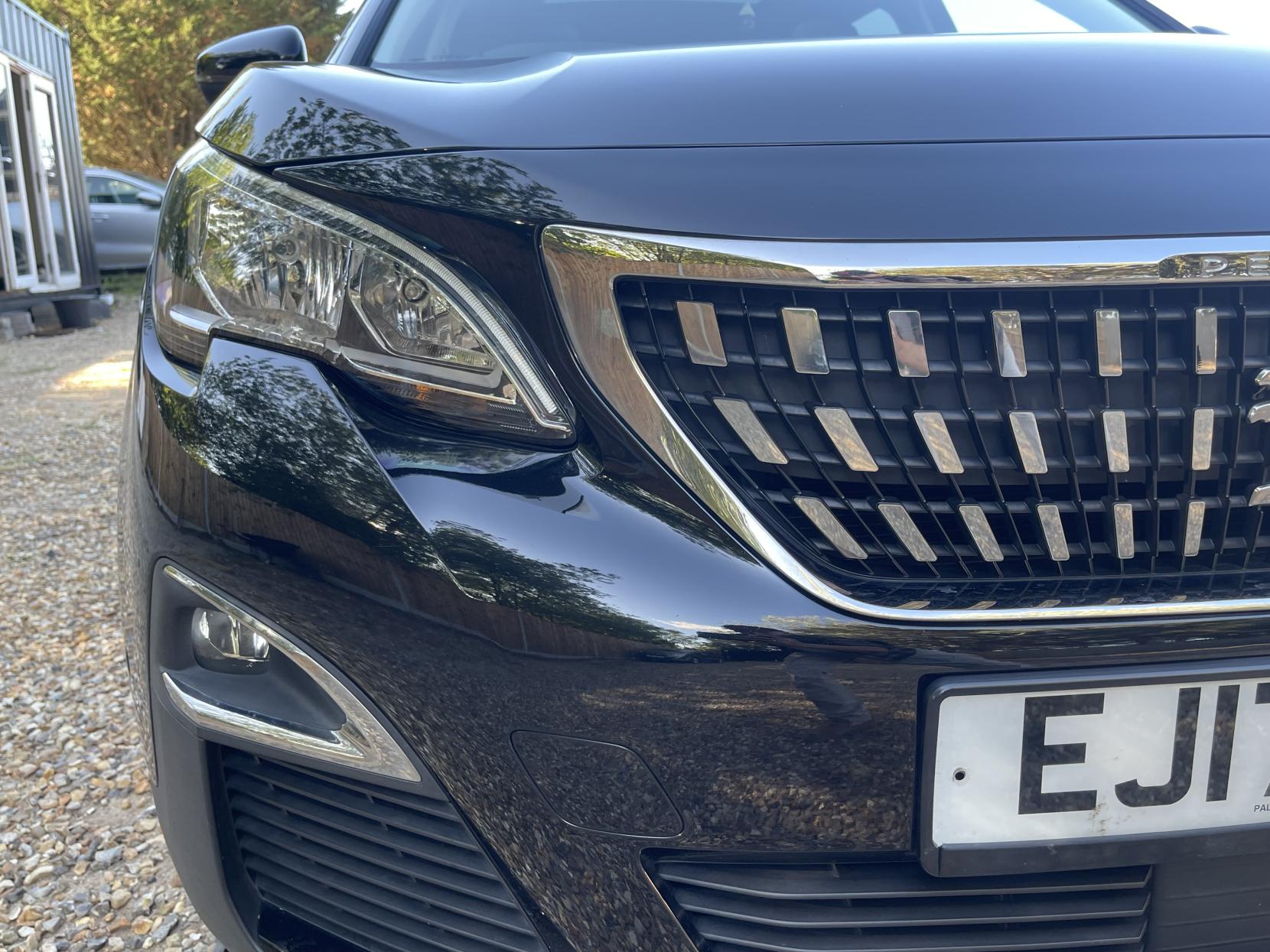 Peugeot 3008 1.2 PureTech Allure SUV 5dr Petrol Manual Euro 6 (s/s) (130 ps)