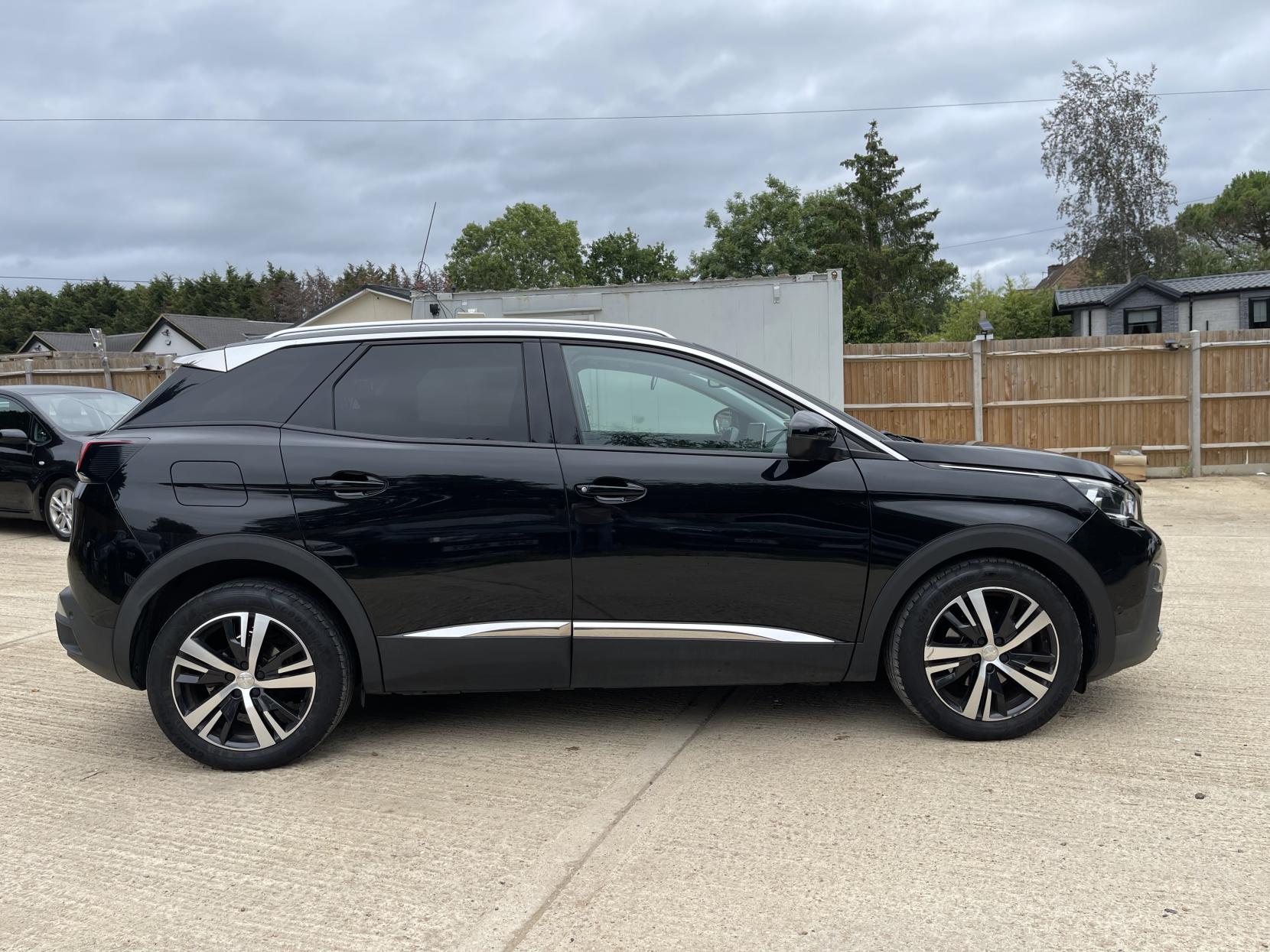 Peugeot 3008 1.2 PureTech Allure SUV 5dr Petrol Manual Euro 6 (s/s) (130 ps)