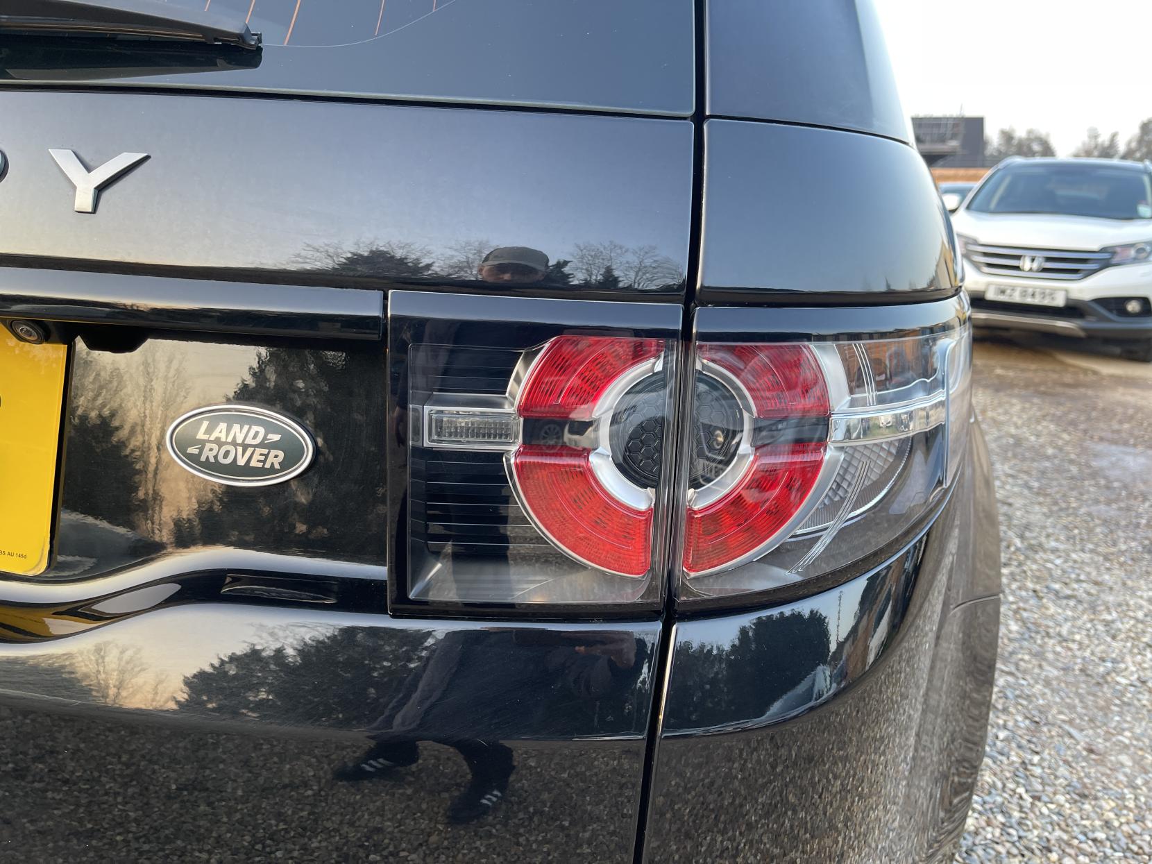 Land Rover Discovery Sport 2.0 TD4 SE Tech SUV 5dr Diesel Manual 4WD Euro 6 (s/s) (180 ps)