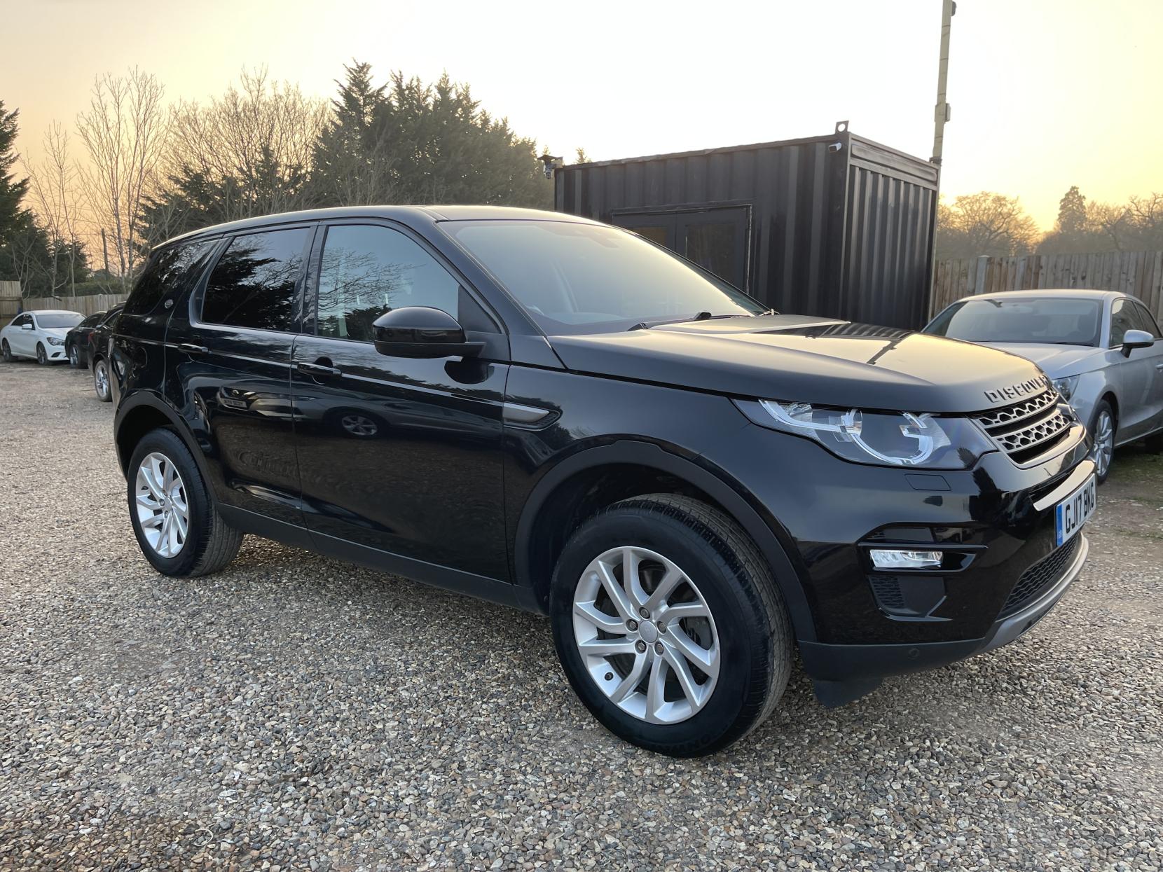 Land Rover Discovery Sport 2.0 TD4 SE Tech SUV 5dr Diesel Manual 4WD Euro 6 (s/s) (180 ps)