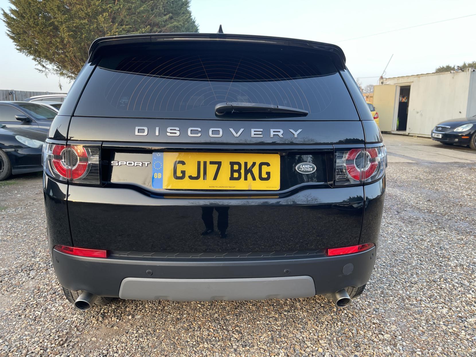 Land Rover Discovery Sport 2.0 TD4 SE Tech SUV 5dr Diesel Manual 4WD Euro 6 (s/s) (180 ps)