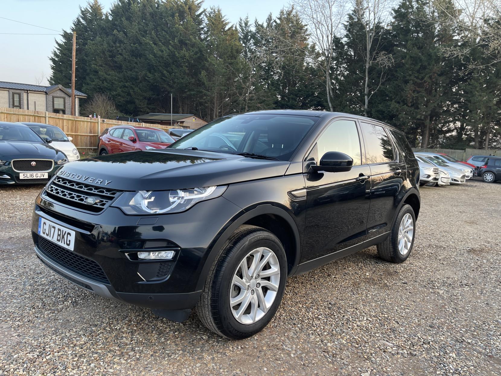 Land Rover Discovery Sport 2.0 TD4 SE Tech SUV 5dr Diesel Manual 4WD Euro 6 (s/s) (180 ps)
