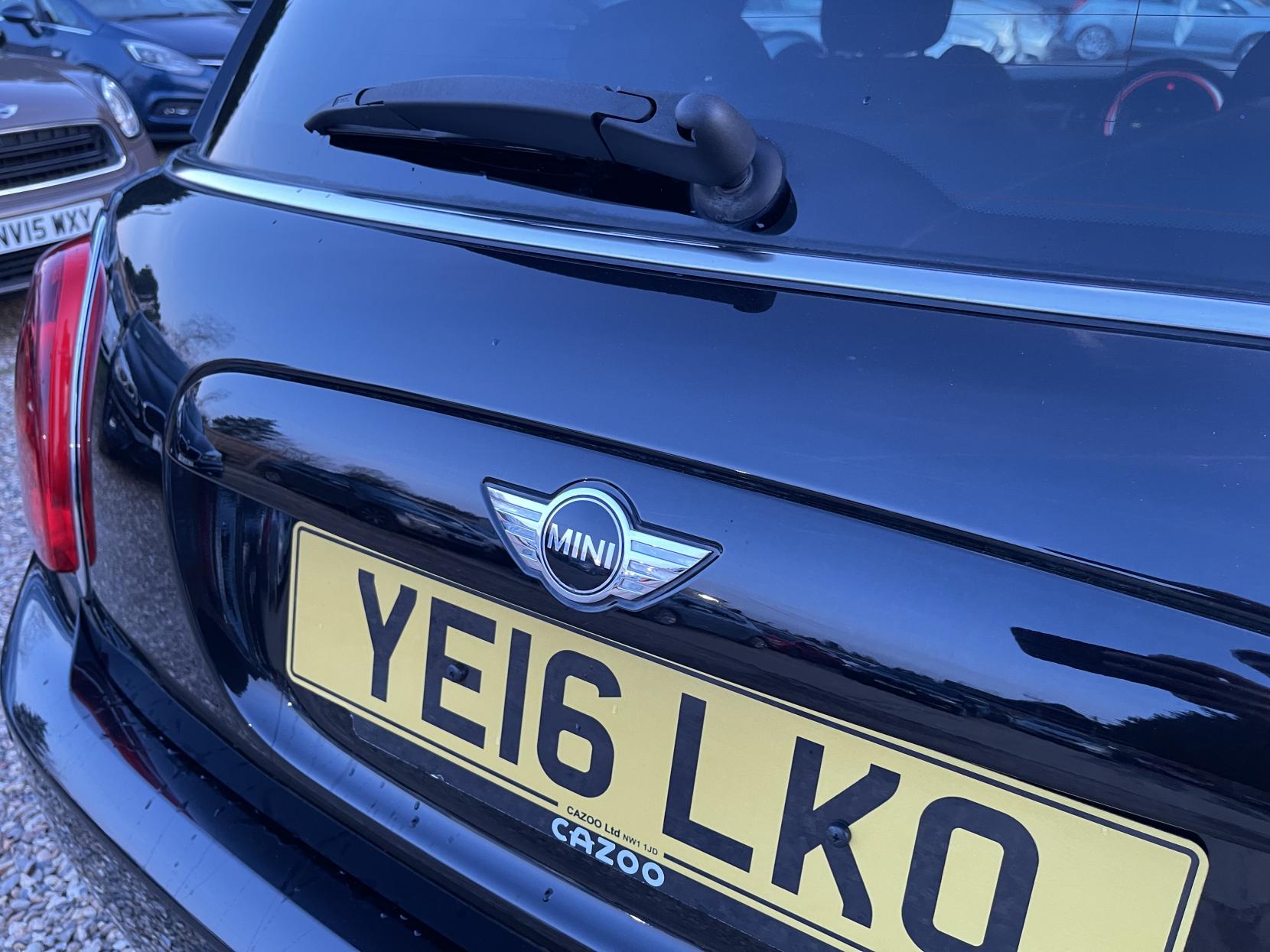 MINI Hatch 1.5 Cooper D Hatchback 3dr Diesel Manual Euro 6 (s/s) (116 ps)