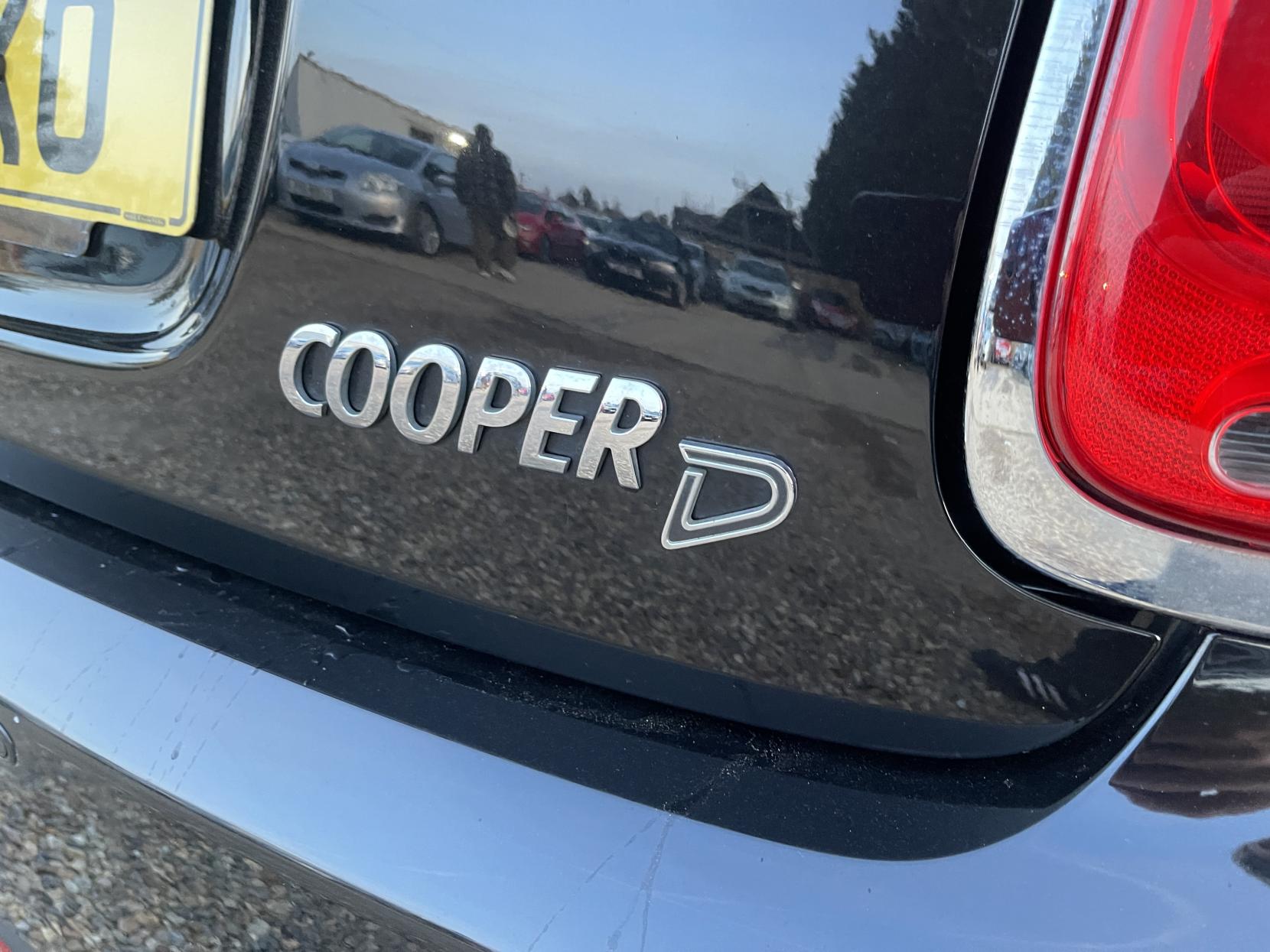 MINI Hatch 1.5 Cooper D Hatchback 3dr Diesel Manual Euro 6 (s/s) (116 ps)