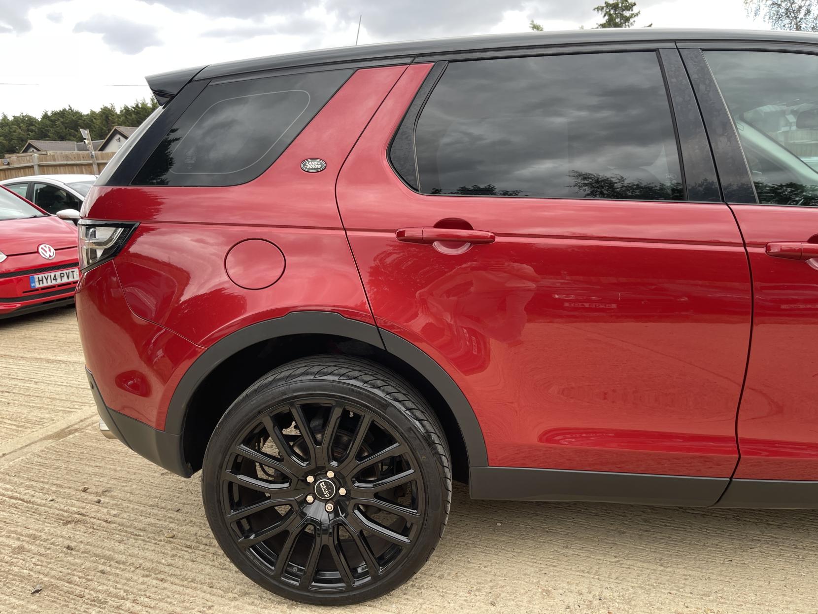 Land Rover Discovery Sport 2.0 TD4 SE Tech SUV 5dr Diesel Manual 4WD Euro 6 (s/s) (180 ps)