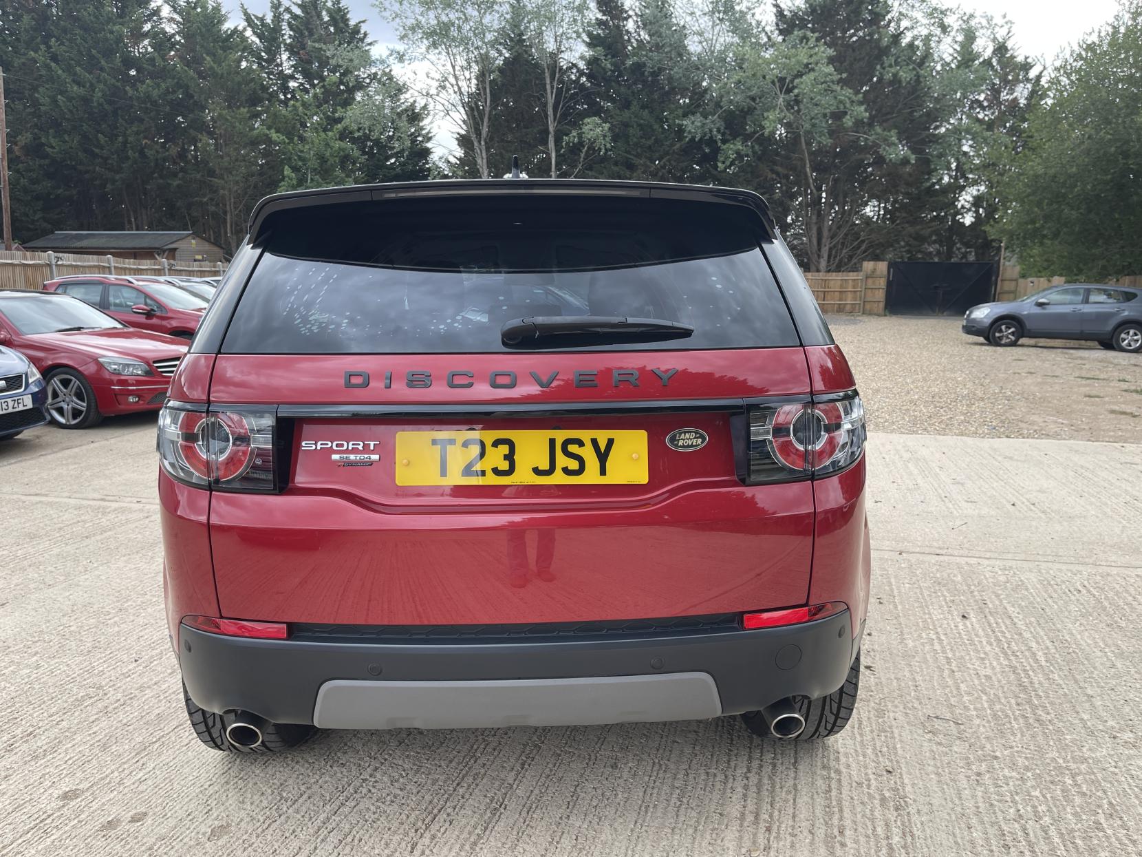 Land Rover Discovery Sport 2.0 TD4 SE Tech SUV 5dr Diesel Manual 4WD Euro 6 (s/s) (180 ps)