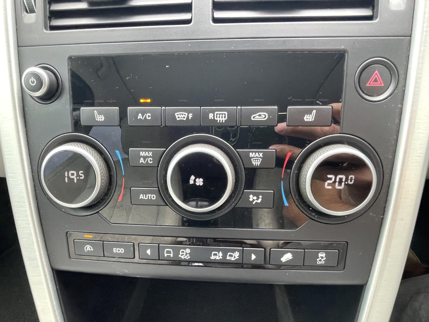 Land Rover Discovery Sport 2.0 TD4 SE Tech SUV 5dr Diesel Manual 4WD Euro 6 (s/s) (180 ps)