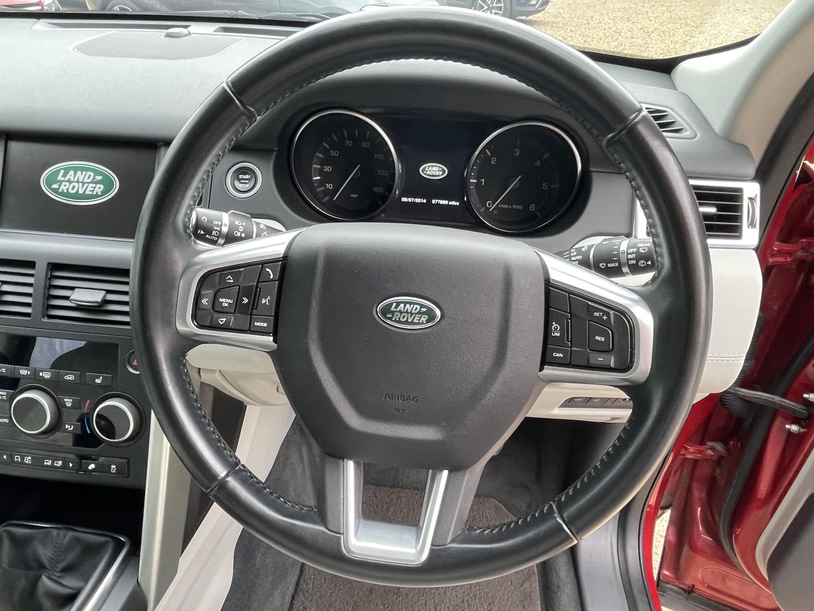 Land Rover Discovery Sport 2.0 TD4 SE Tech SUV 5dr Diesel Manual 4WD Euro 6 (s/s) (180 ps)