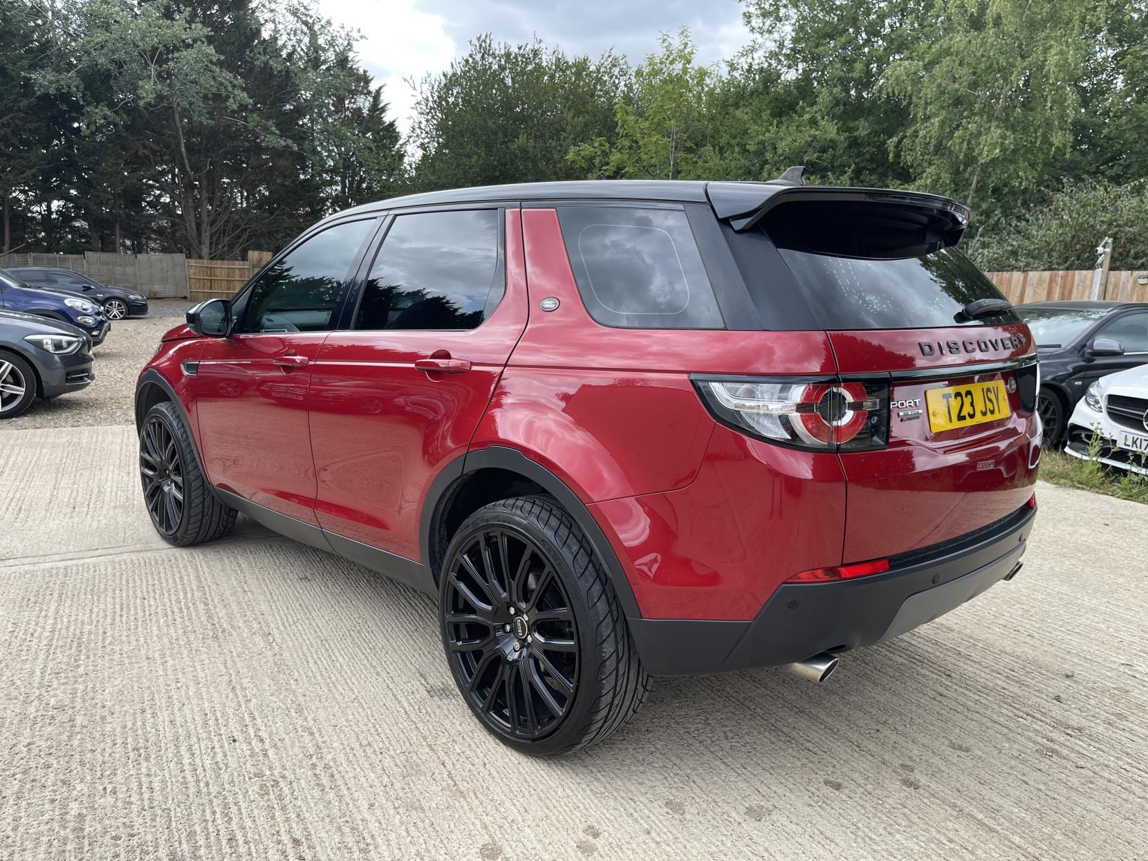 Land Rover Discovery Sport 2.0 TD4 SE Tech SUV 5dr Diesel Manual 4WD Euro 6 (s/s) (180 ps)