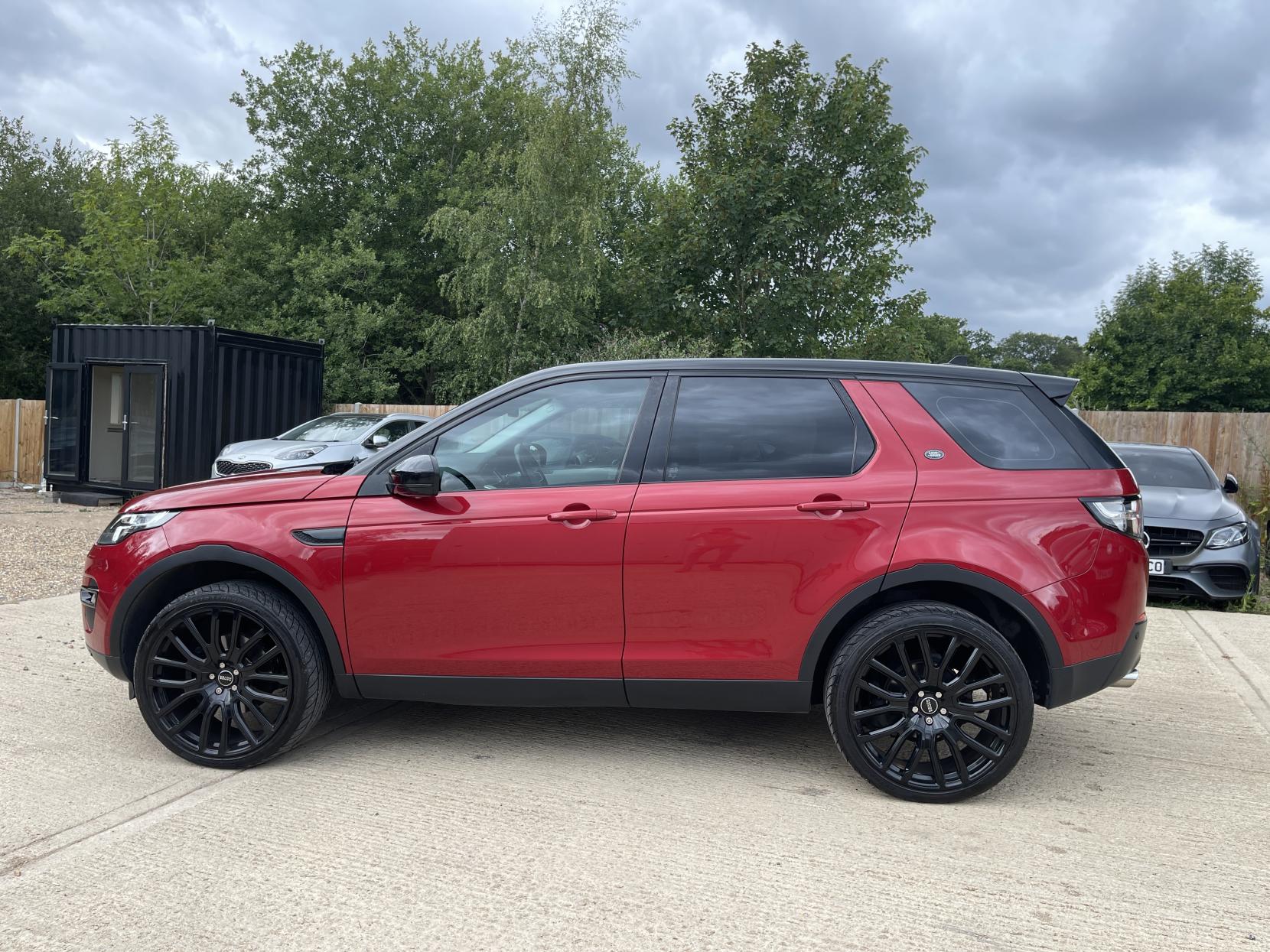 Land Rover Discovery Sport 2.0 TD4 SE Tech SUV 5dr Diesel Manual 4WD Euro 6 (s/s) (180 ps)
