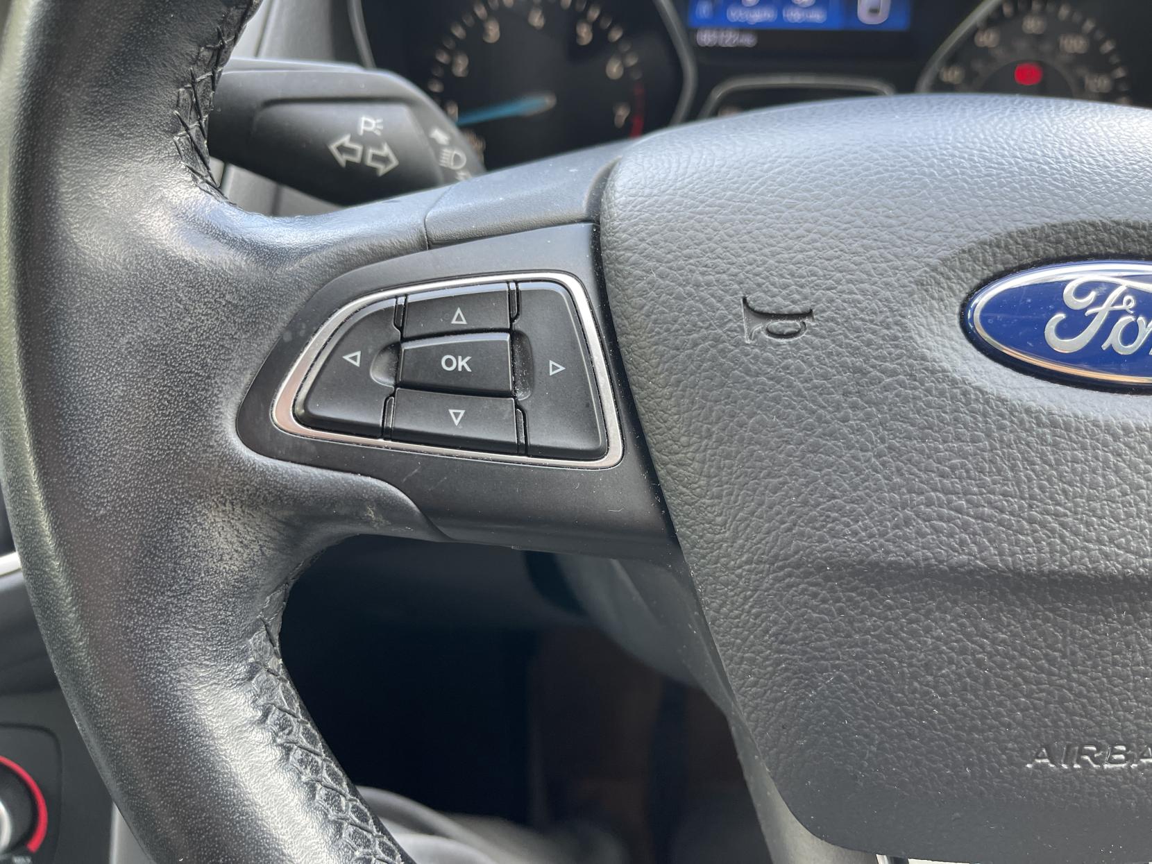 Ford Focus 1.0T EcoBoost Zetec Hatchback 5dr Petrol Manual Euro 6 (s/s) (100 ps)