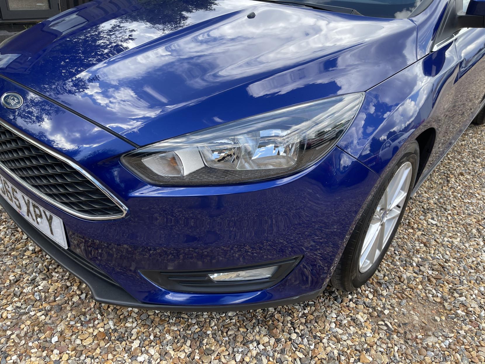 Ford Focus 1.0T EcoBoost Zetec Hatchback 5dr Petrol Manual Euro 6 (s/s) (100 ps)