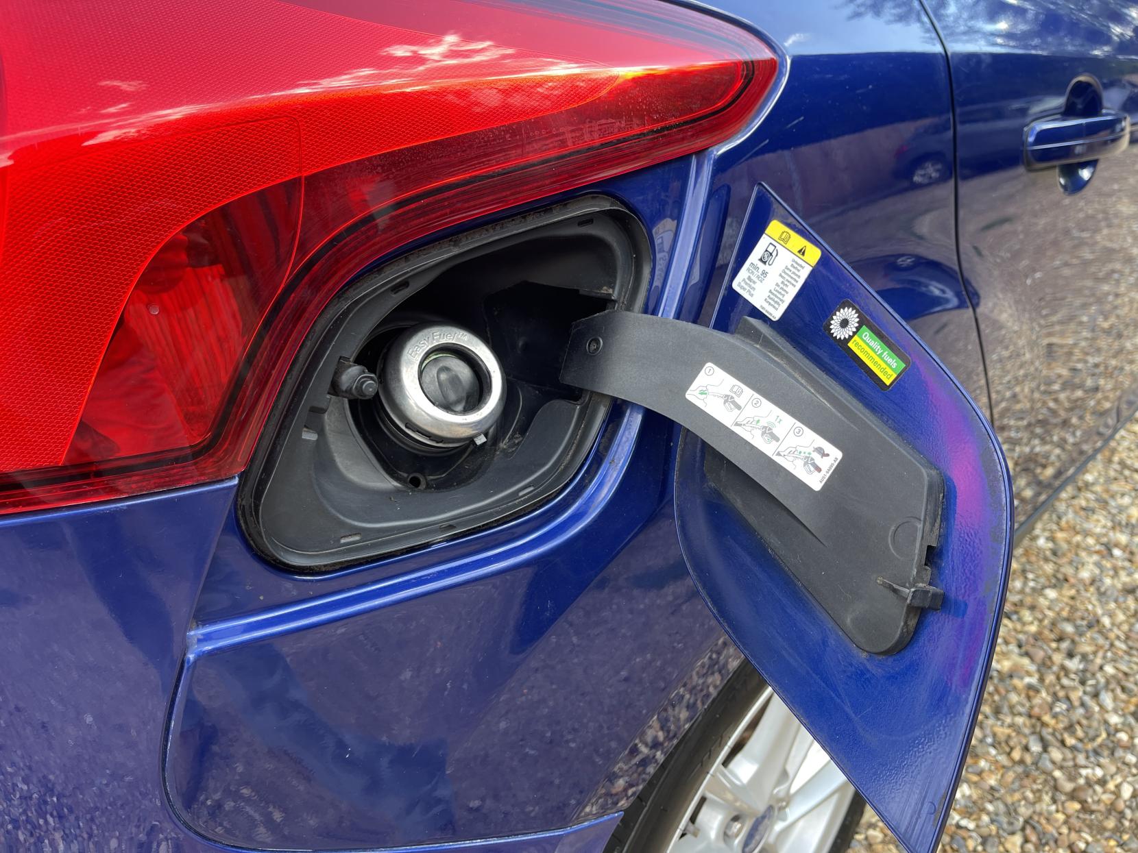 Ford Focus 1.0T EcoBoost Zetec Hatchback 5dr Petrol Manual Euro 6 (s/s) (100 ps)