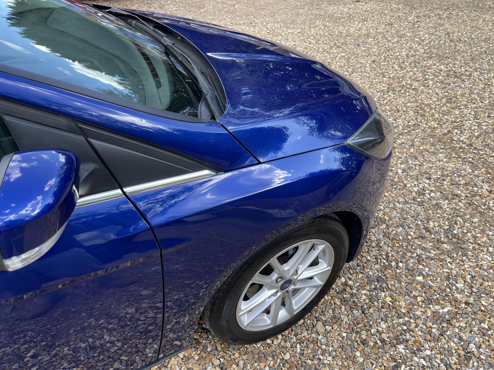 Ford Focus 1.0T EcoBoost Zetec Hatchback 5dr Petrol Manual Euro 6 (s/s) (100 ps)