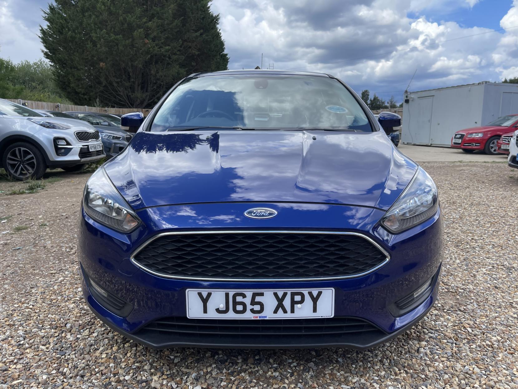 Ford Focus 1.0T EcoBoost Zetec Hatchback 5dr Petrol Manual Euro 6 (s/s) (100 ps)