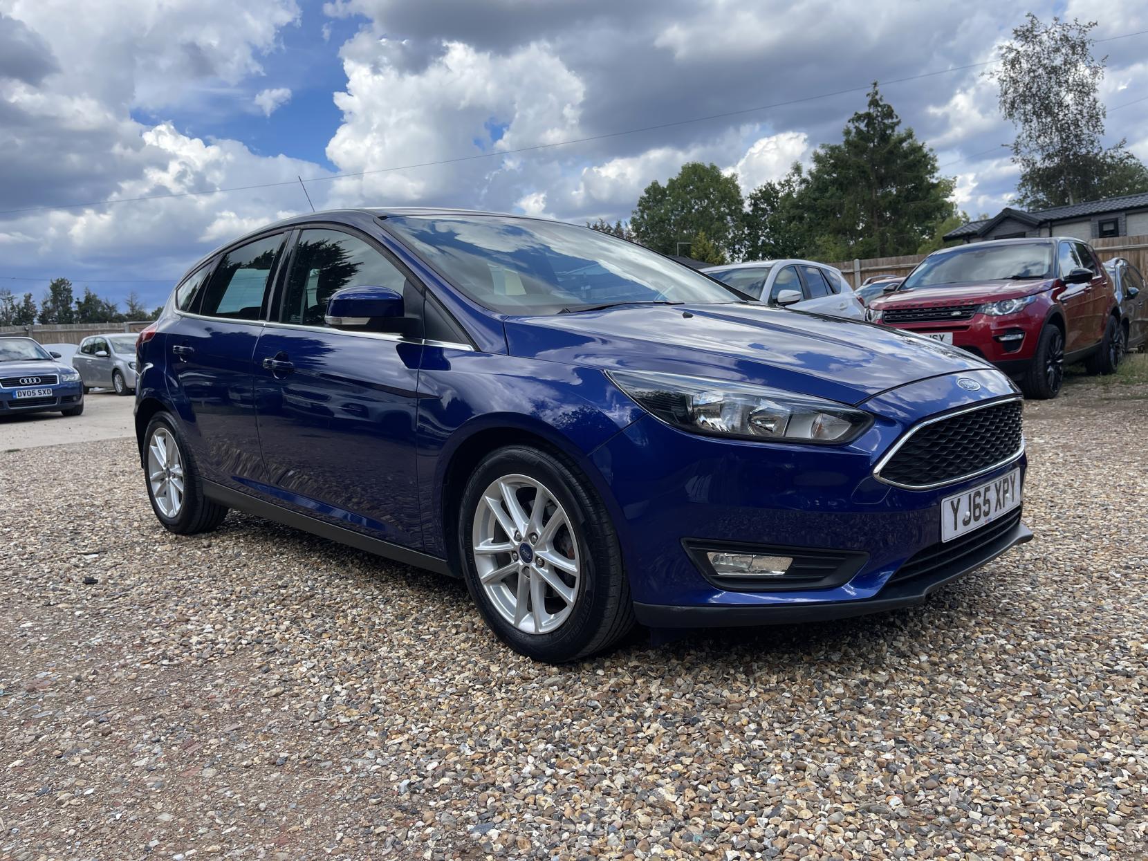 Ford Focus 1.0T EcoBoost Zetec Hatchback 5dr Petrol Manual Euro 6 (s/s) (100 ps)