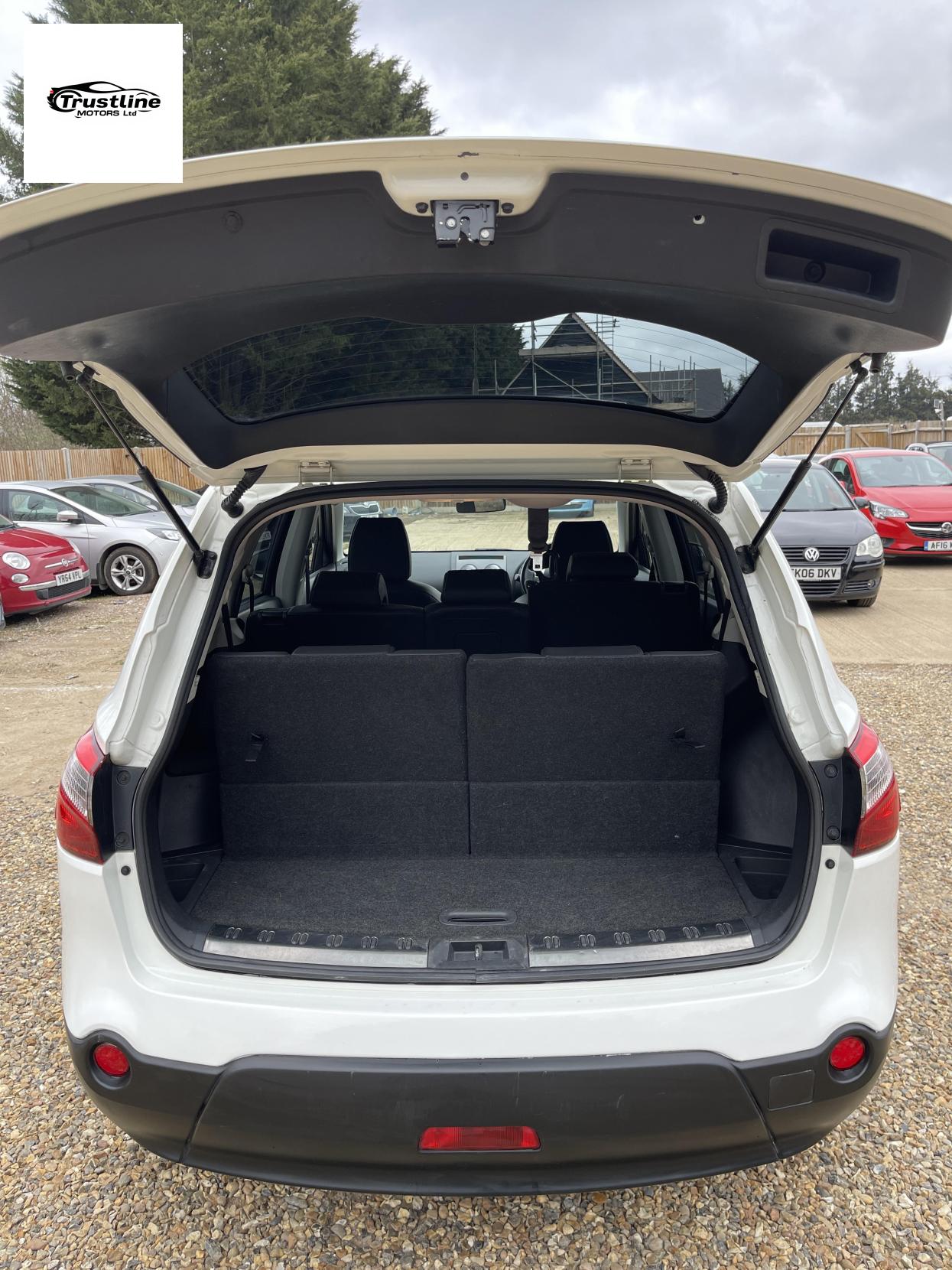 Nissan Qashqai+2 1.6 360 SUV 5dr Petrol Manual 2WD Euro 5 (117 ps)