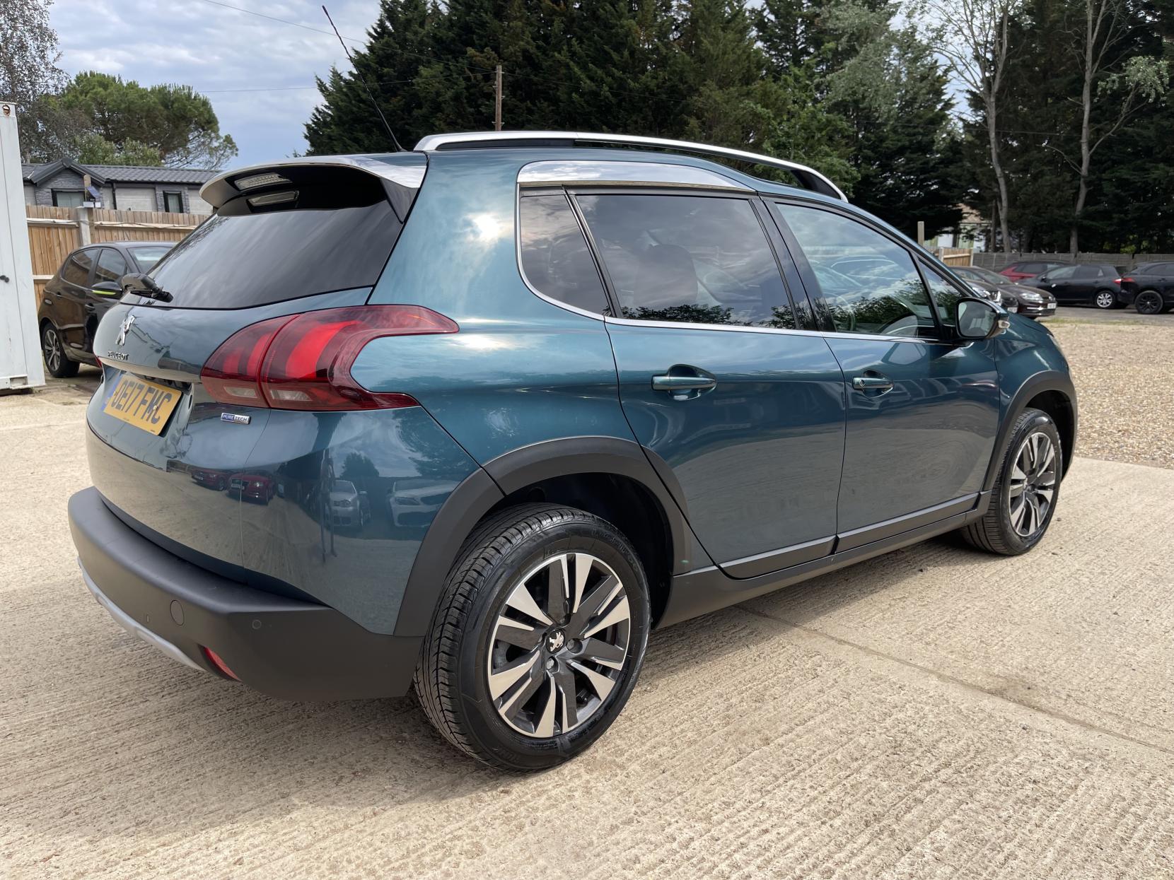 Peugeot 2008 1.2 PureTech Allure SUV 5dr Petrol Manual Euro 6 (82 ps)
