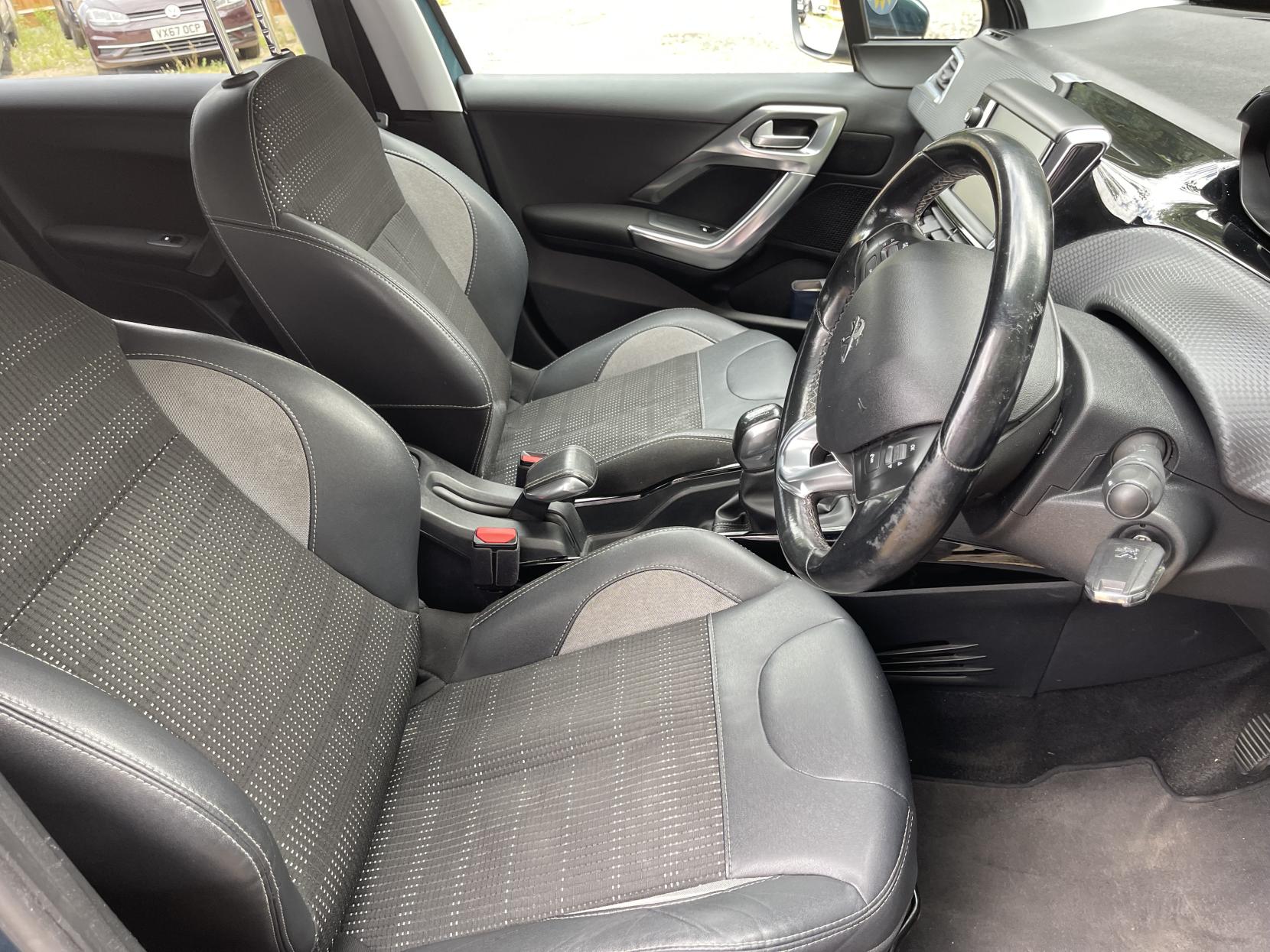 Peugeot 2008 1.2 PureTech Allure SUV 5dr Petrol Manual Euro 6 (82 ps)