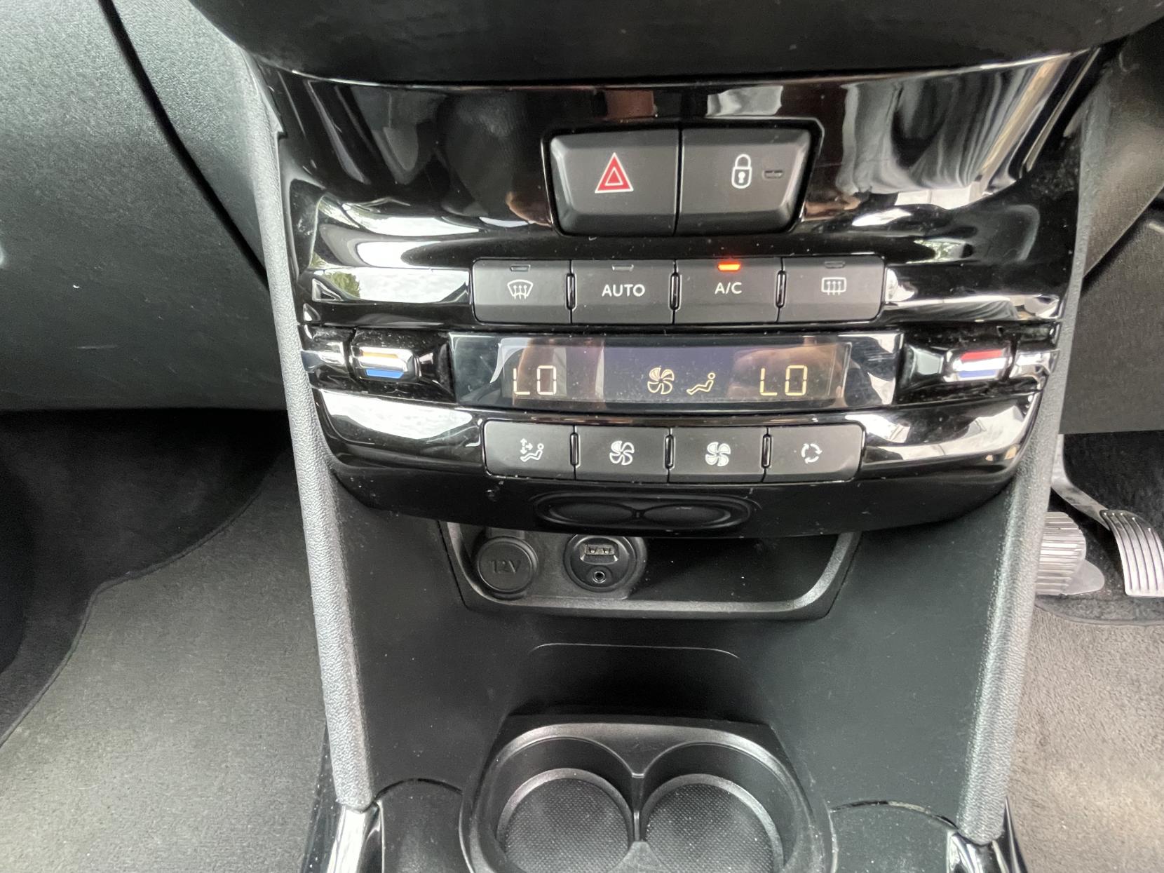 Peugeot 2008 1.2 PureTech Allure SUV 5dr Petrol Manual Euro 6 (82 ps)