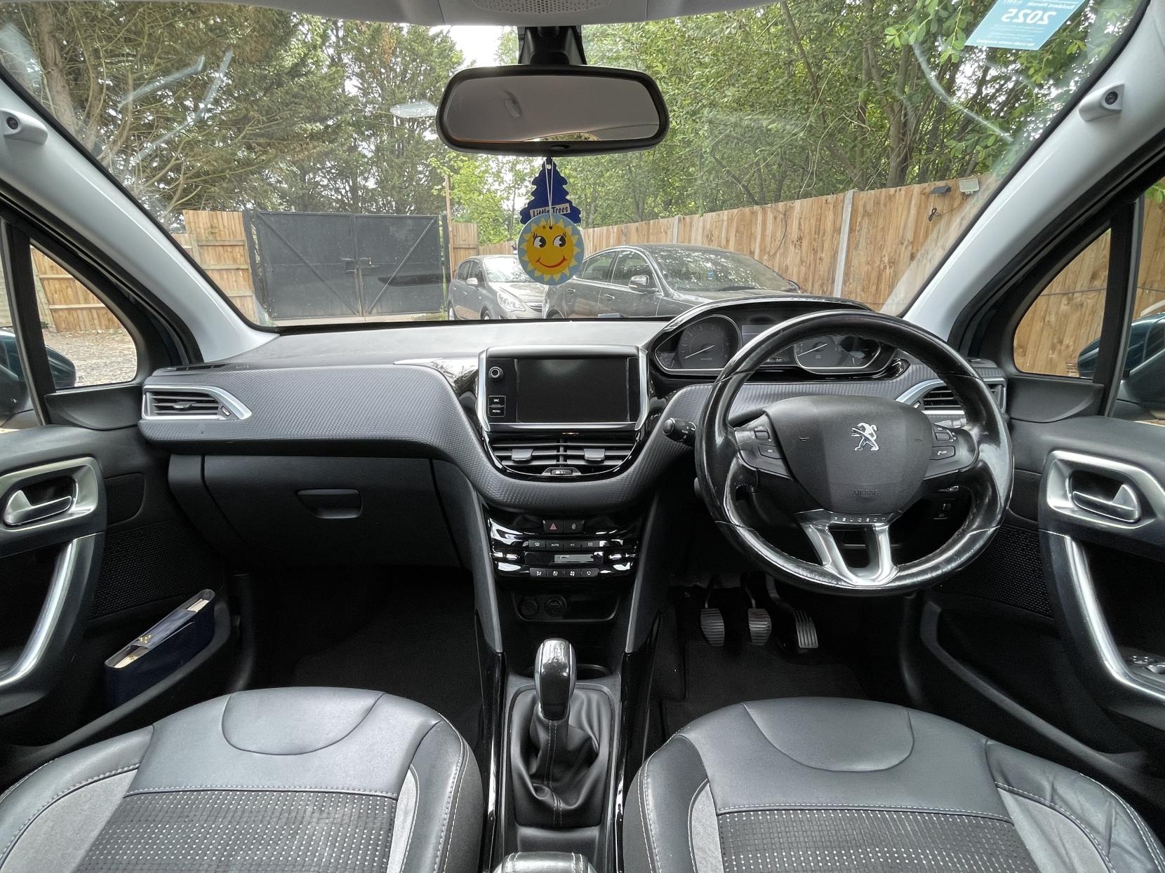 Peugeot 2008 1.2 PureTech Allure SUV 5dr Petrol Manual Euro 6 (82 ps)