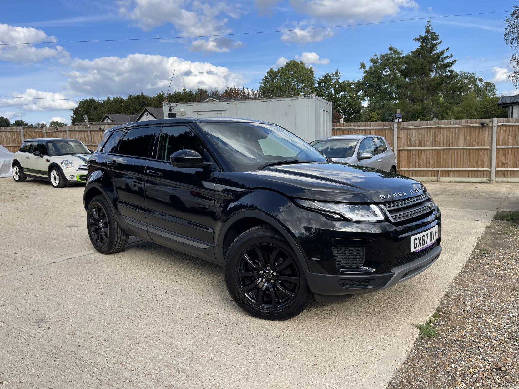 Land Rover Range Rover Evoque 2.0 eD4 SE SUV 5dr Diesel Manual FWD Euro 6 (s/s) (150 ps)