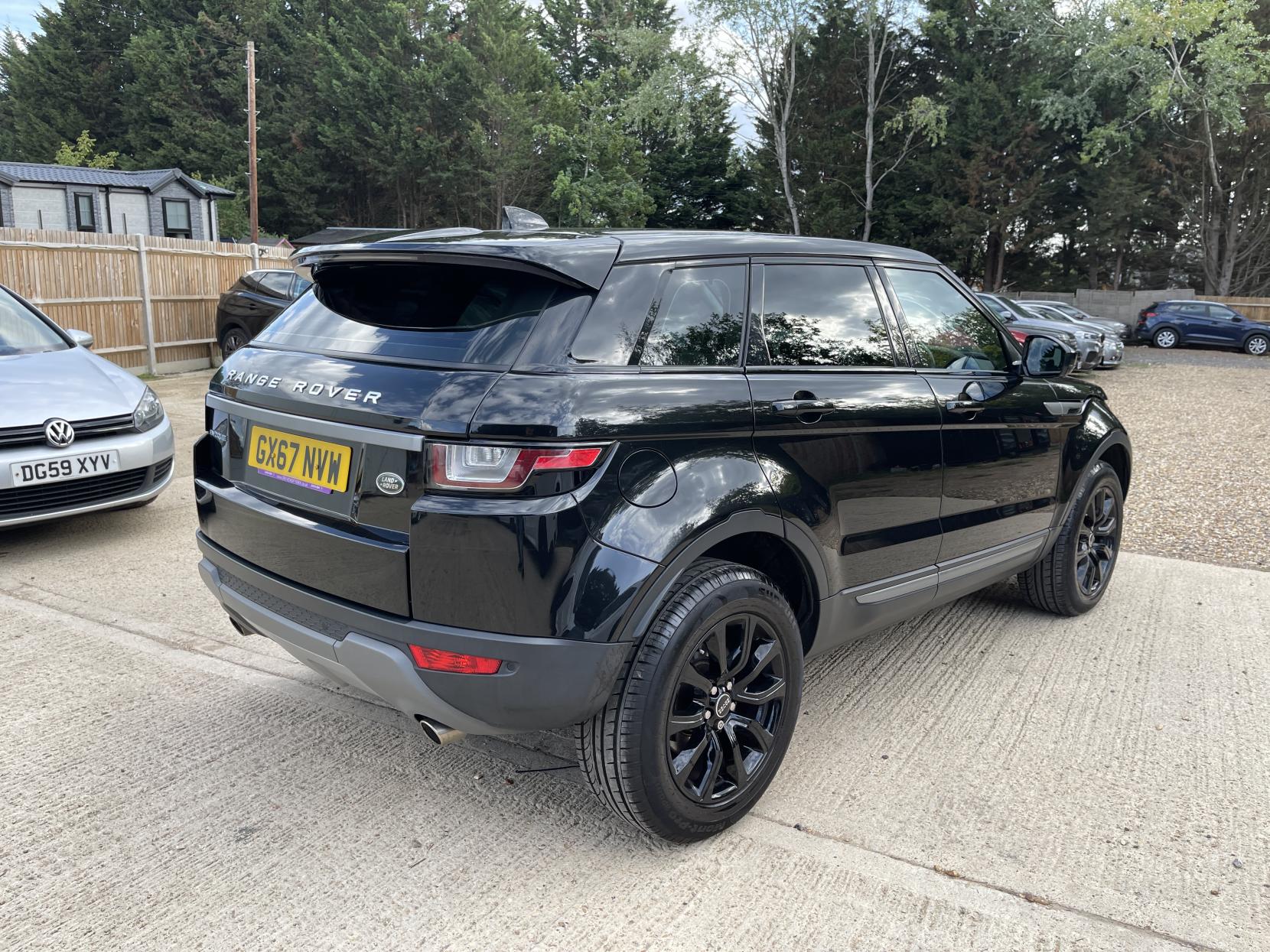 Land Rover Range Rover Evoque 2.0 eD4 SE SUV 5dr Diesel Manual FWD Euro 6 (s/s) (150 ps)