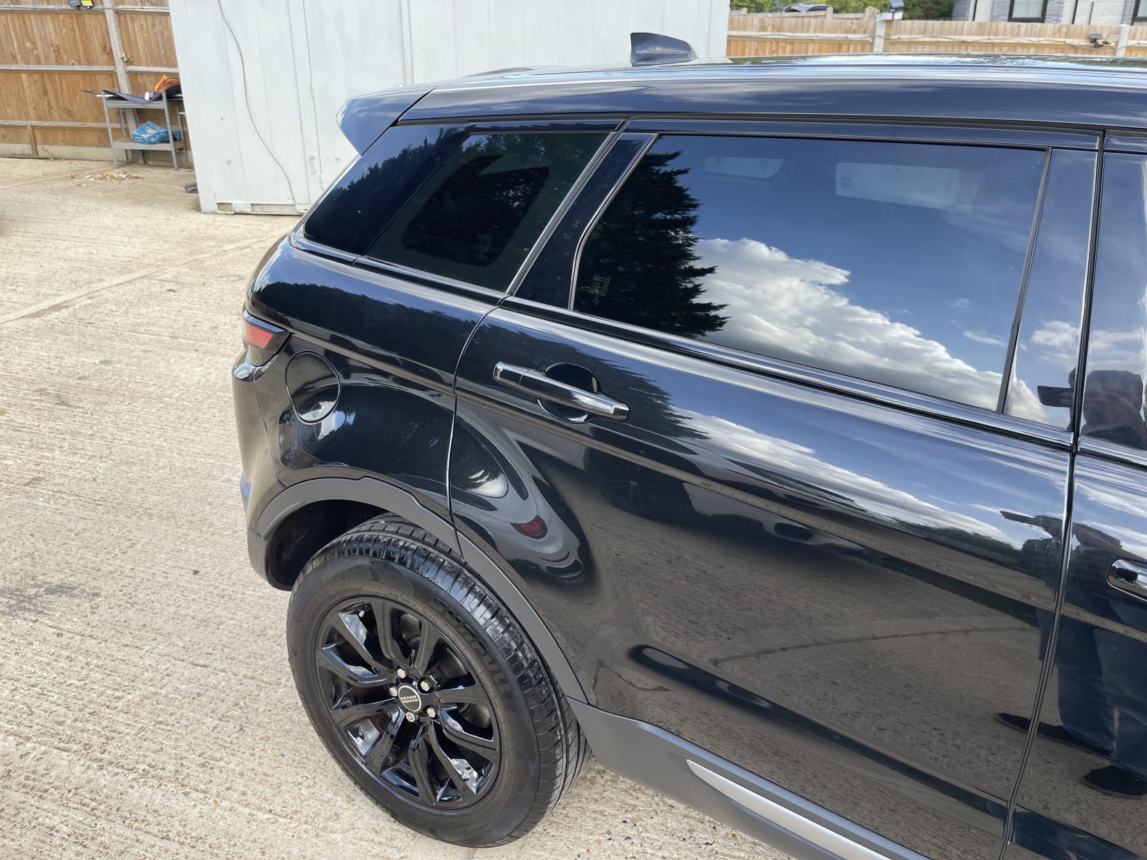 Land Rover Range Rover Evoque 2.0 eD4 SE SUV 5dr Diesel Manual FWD Euro 6 (s/s) (150 ps)