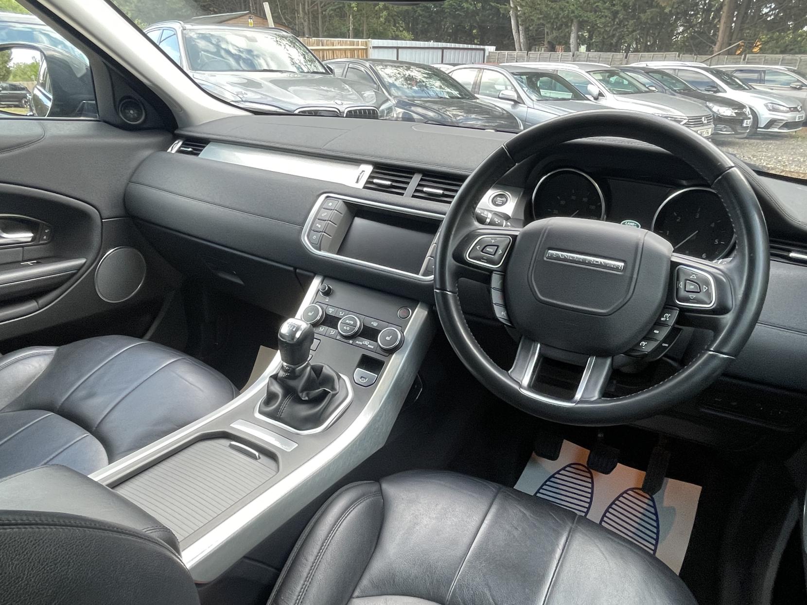 Land Rover Range Rover Evoque 2.0 eD4 SE SUV 5dr Diesel Manual FWD Euro 6 (s/s) (150 ps)