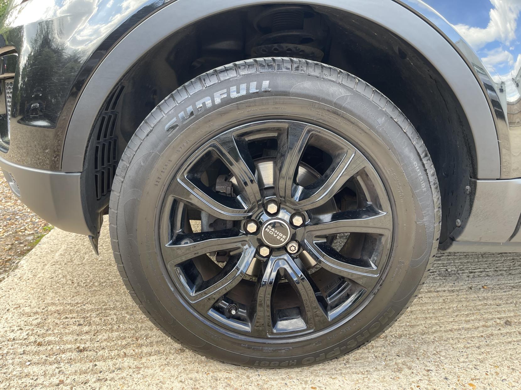 Land Rover Range Rover Evoque 2.0 eD4 SE SUV 5dr Diesel Manual FWD Euro 6 (s/s) (150 ps)