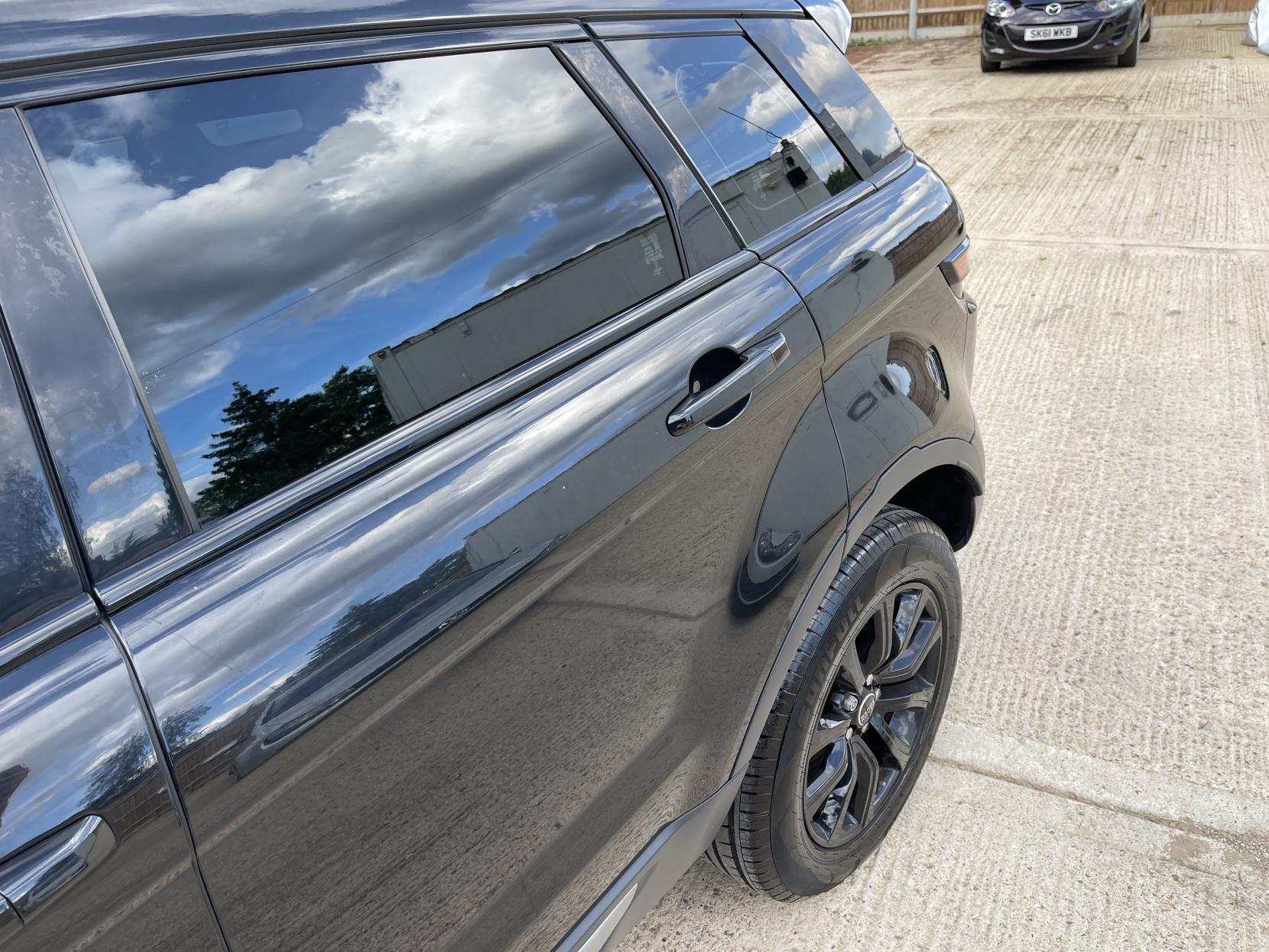Land Rover Range Rover Evoque 2.0 eD4 SE SUV 5dr Diesel Manual FWD Euro 6 (s/s) (150 ps)