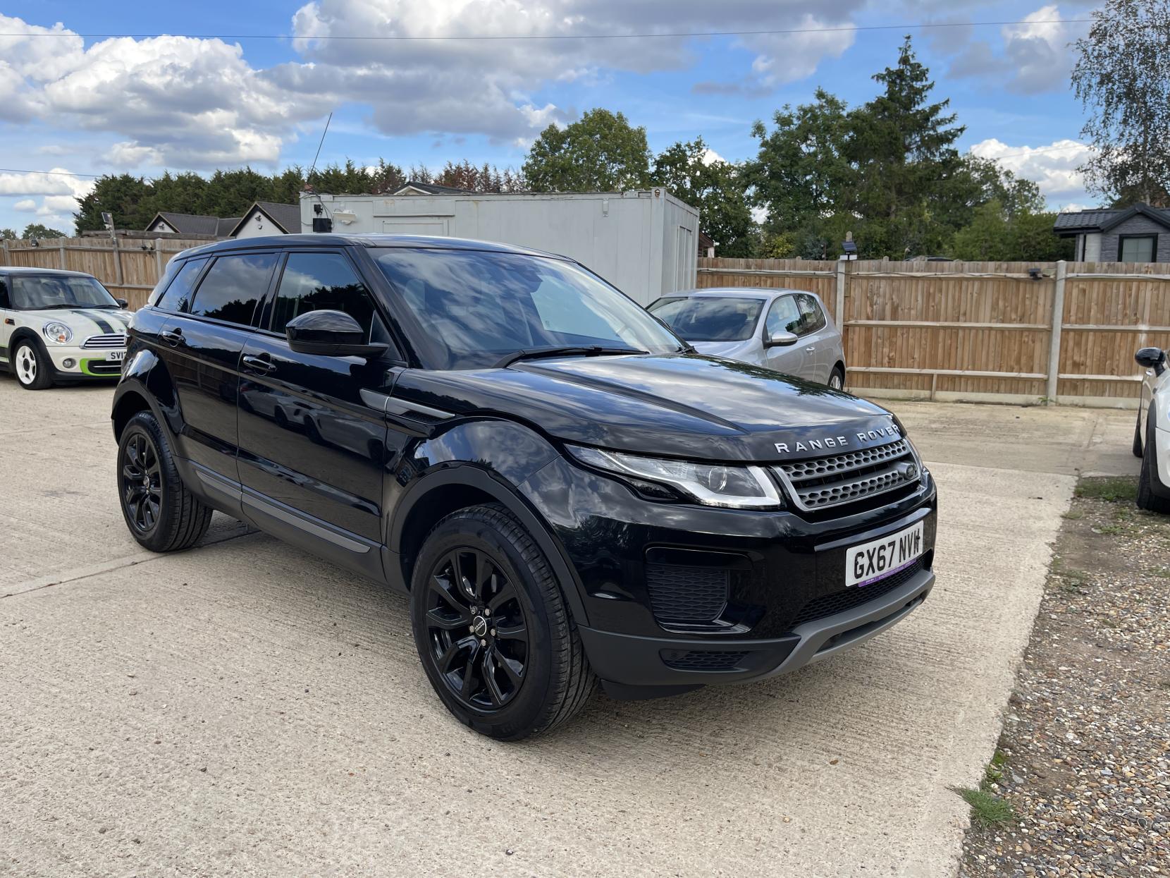 Land Rover Range Rover Evoque 2.0 eD4 SE SUV 5dr Diesel Manual FWD Euro 6 (s/s) (150 ps)