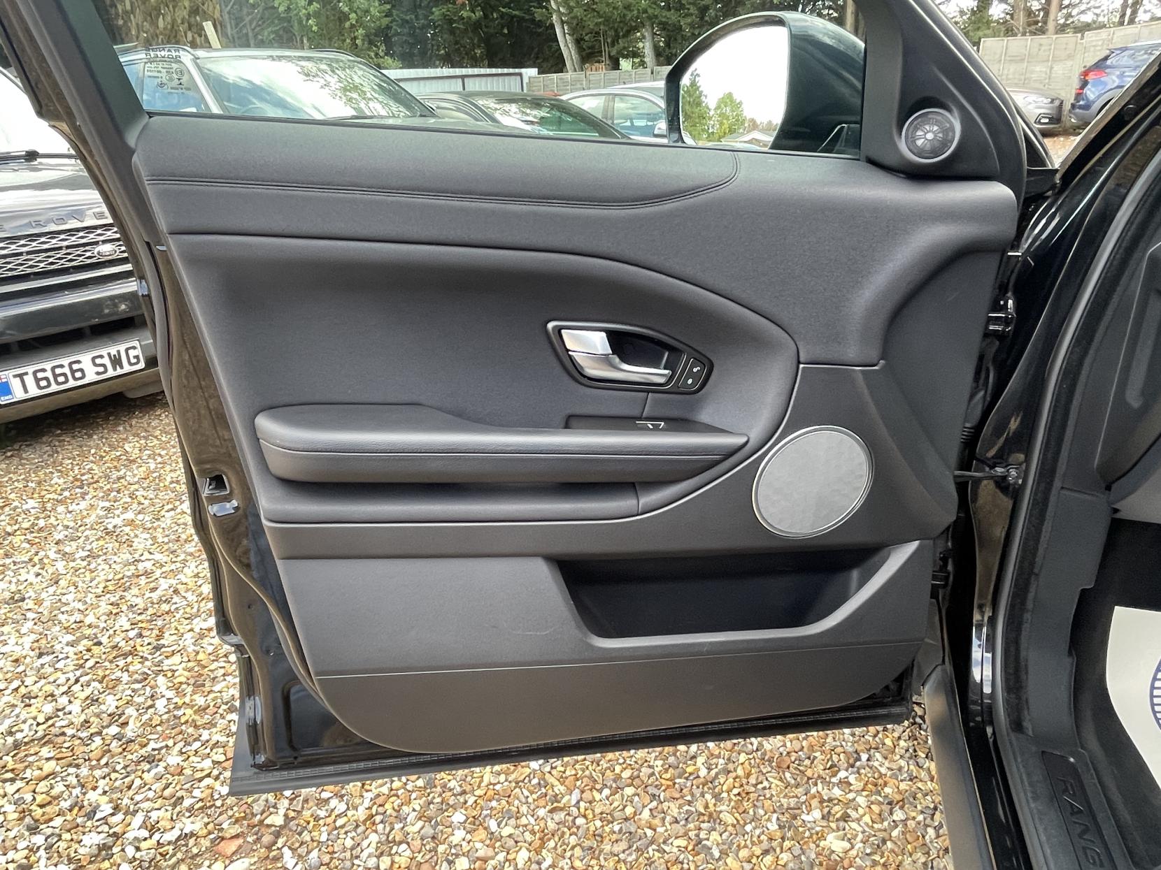 Land Rover Range Rover Evoque 2.0 eD4 SE SUV 5dr Diesel Manual FWD Euro 6 (s/s) (150 ps)
