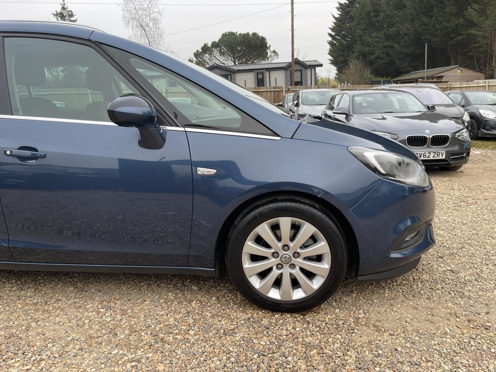Vauxhall Zafira Tourer 1.4i Turbo Energy MPV 5dr Petrol Manual Euro 6 (140 ps)