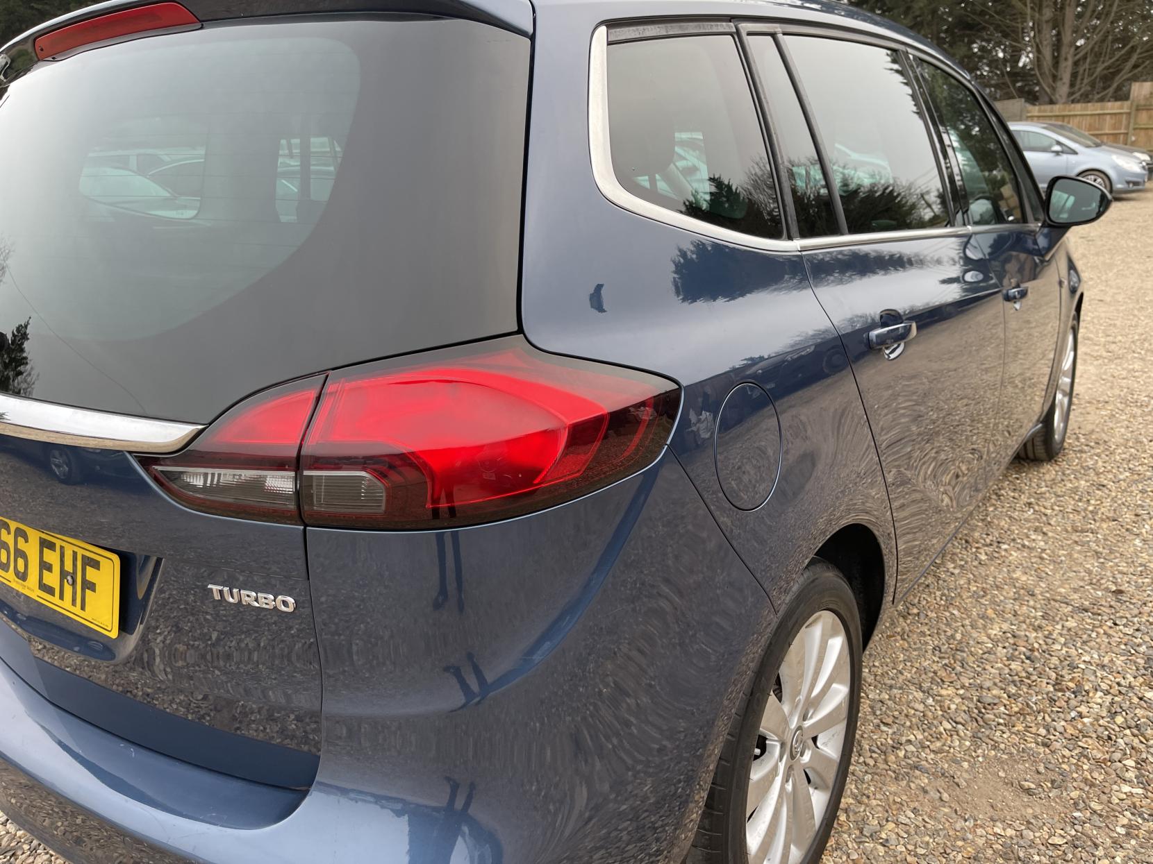 Vauxhall Zafira Tourer 1.4i Turbo Energy MPV 5dr Petrol Manual Euro 6 (140 ps)