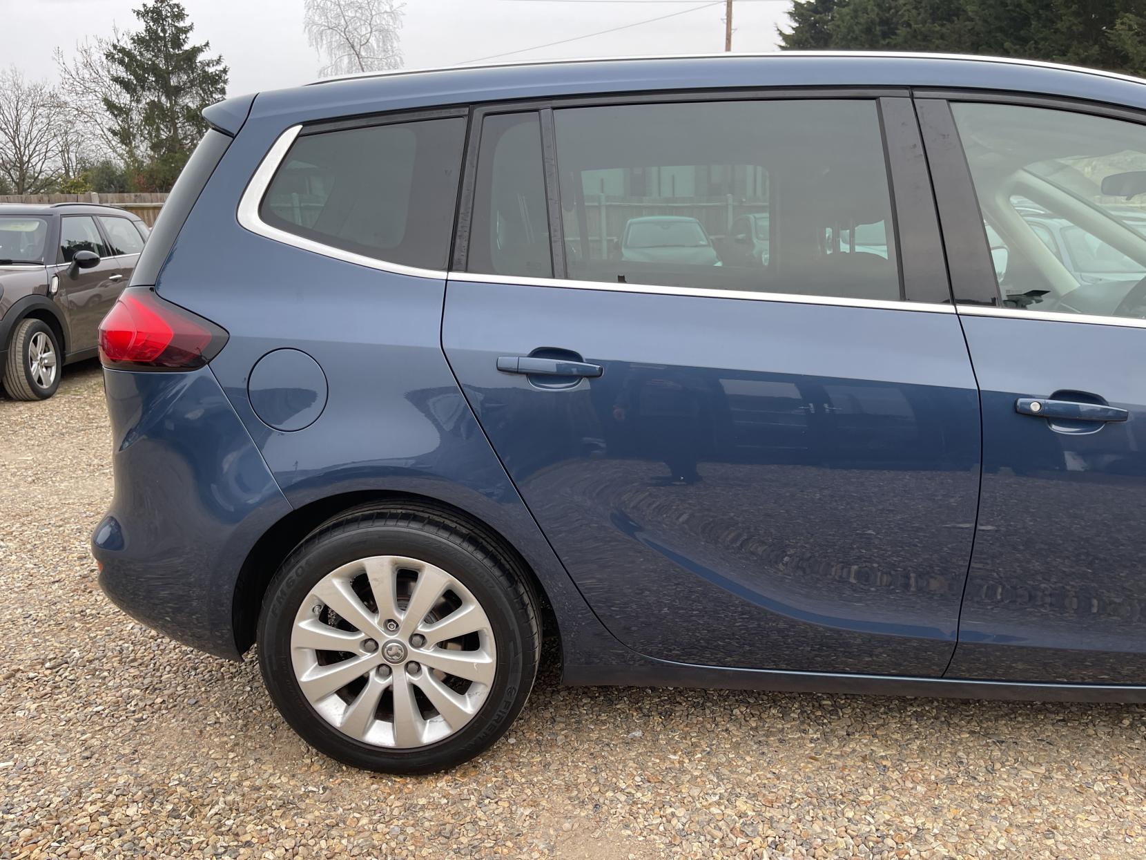 Vauxhall Zafira Tourer 1.4i Turbo Energy MPV 5dr Petrol Manual Euro 6 (140 ps)