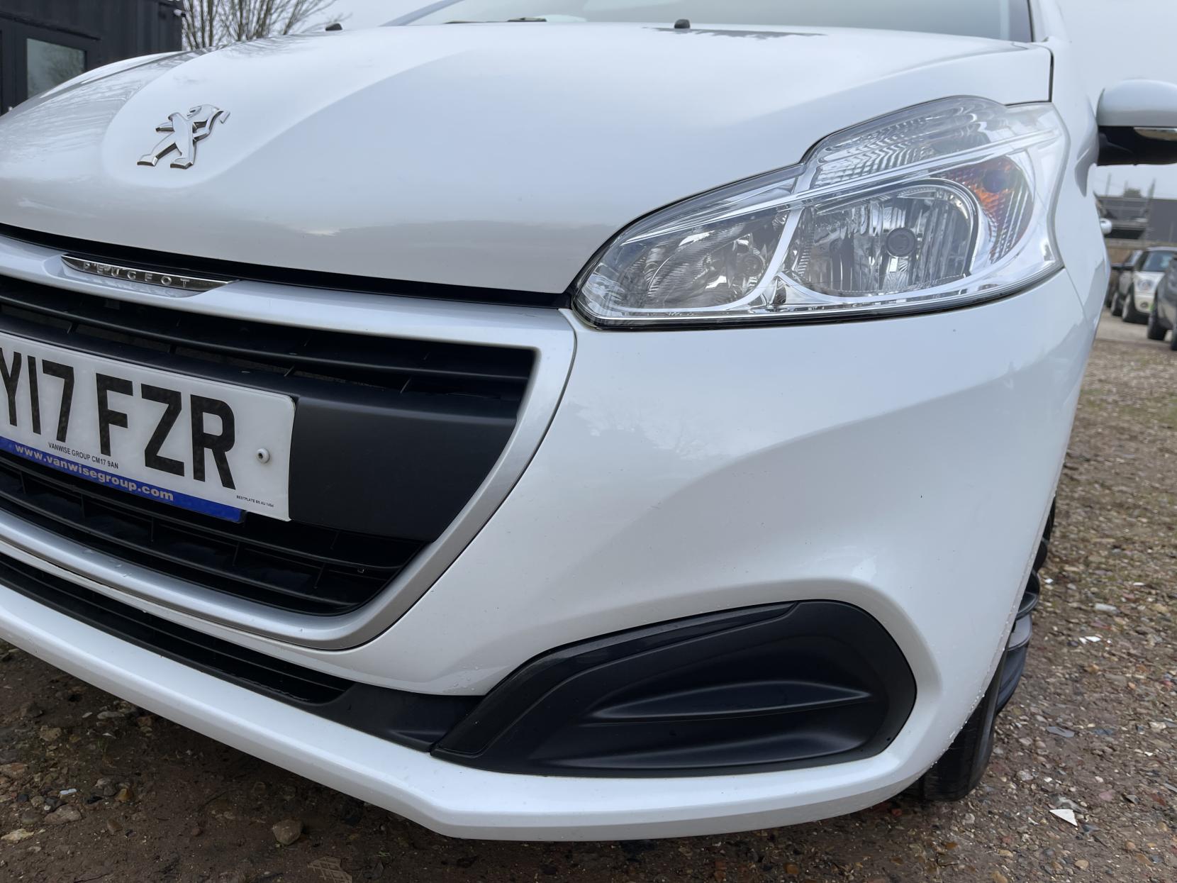 Peugeot 208 1.2 PureTech Access (a/c) Hatchback 3dr Petrol Manual Euro 6 (68 ps)