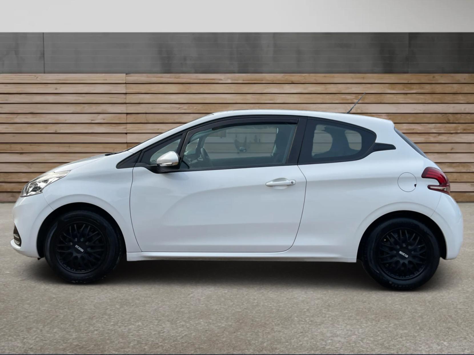 Peugeot 208 1.2 PureTech Access (a/c) Hatchback 3dr Petrol Manual Euro 6 (68 ps)