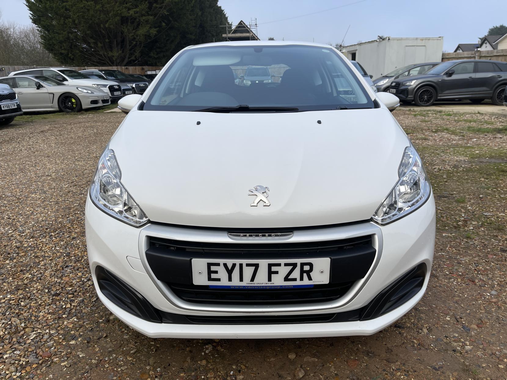 Peugeot 208 1.2 PureTech Access (a/c) Hatchback 3dr Petrol Manual Euro 6 (68 ps)