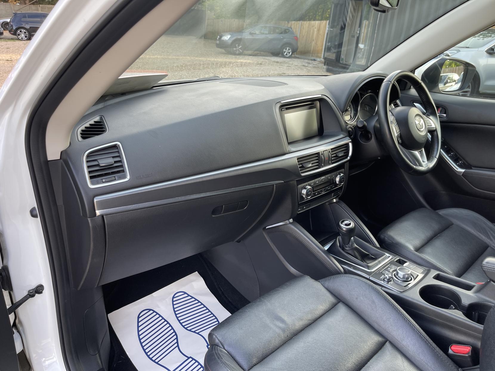 Mazda CX-5 2.2 SKYACTIV-D SE-L Lux Nav SUV 5dr Diesel Manual Euro 6 (s/s) (150 ps)