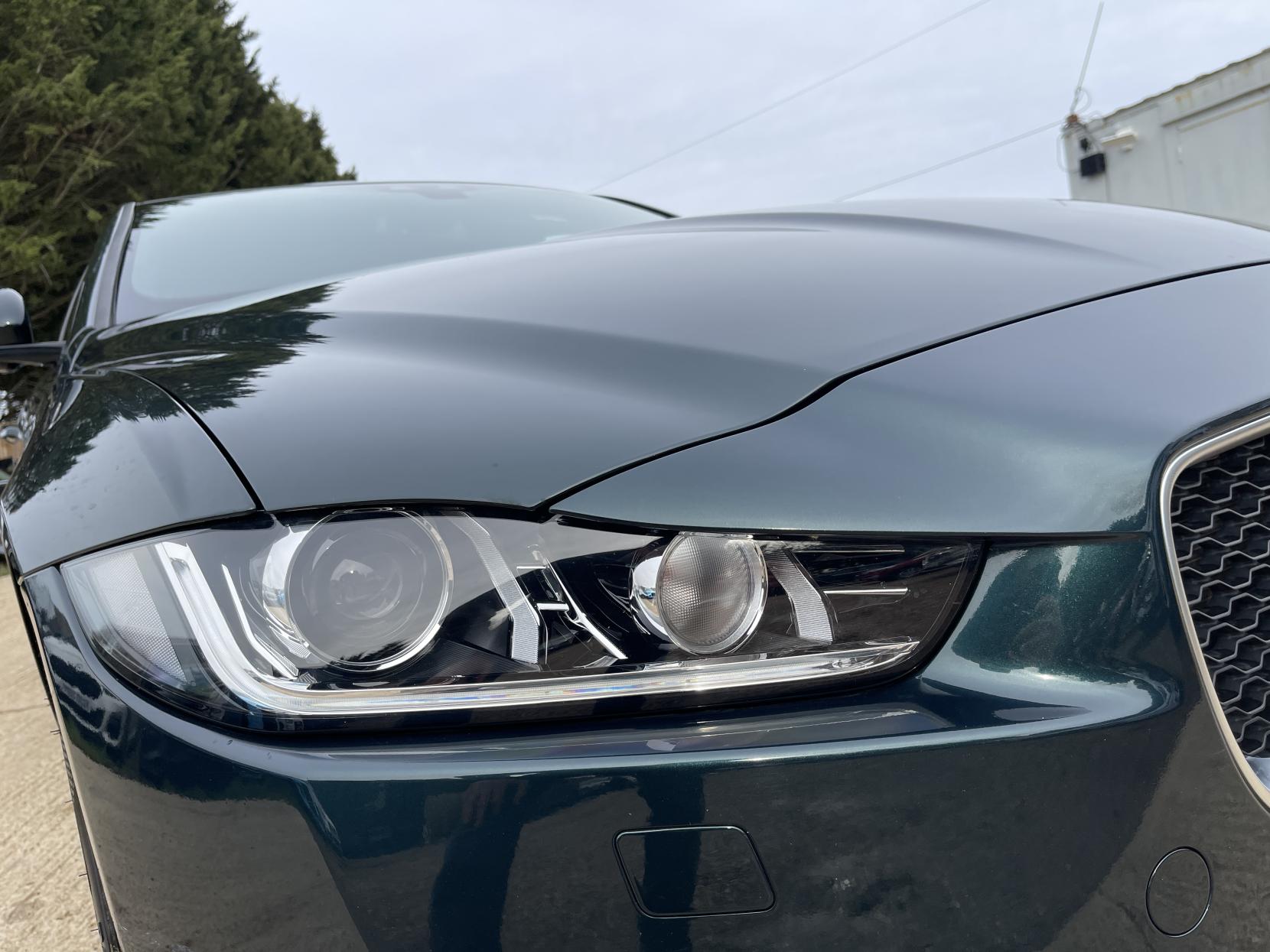 Jaguar XE 2.0d R-Sport Saloon 4dr Diesel Manual Euro 6 (s/s) (180 ps)