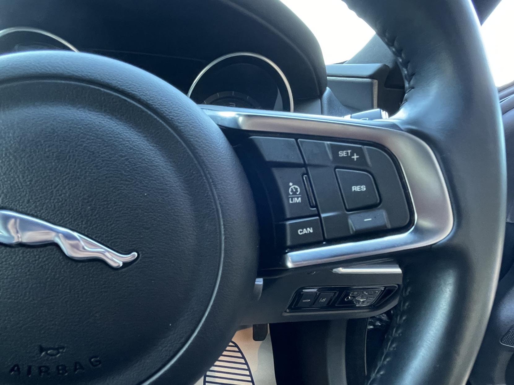 Jaguar XE 2.0d R-Sport Saloon 4dr Diesel Manual Euro 6 (s/s) (180 ps)