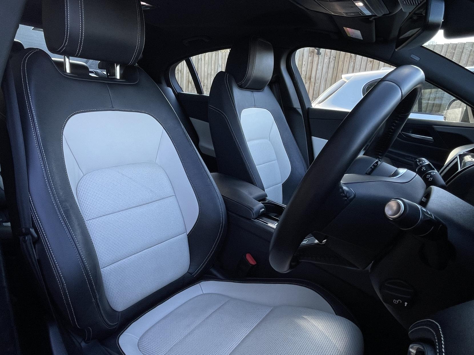 Jaguar XE 2.0d R-Sport Saloon 4dr Diesel Manual Euro 6 (s/s) (180 ps)