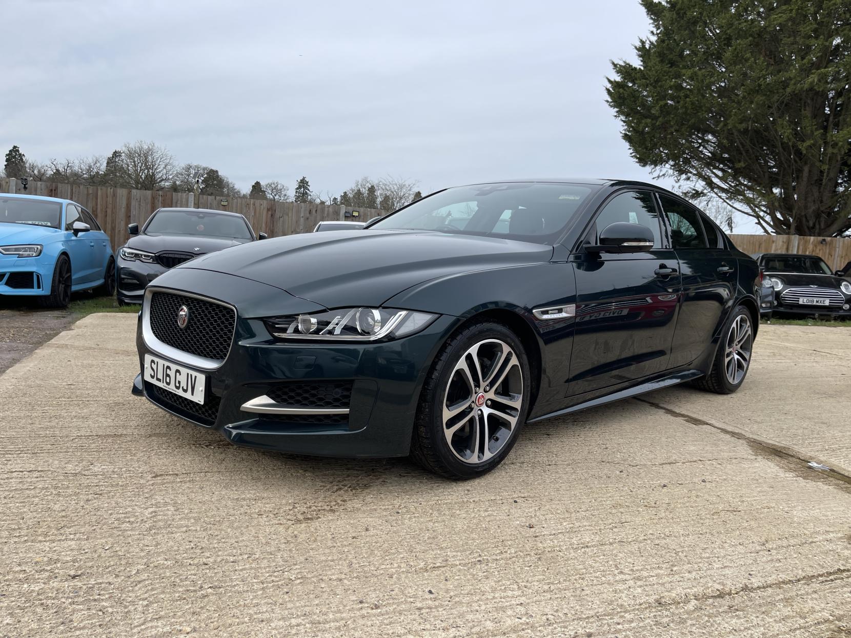 Jaguar XE 2.0d R-Sport Saloon 4dr Diesel Manual Euro 6 (s/s) (180 ps)