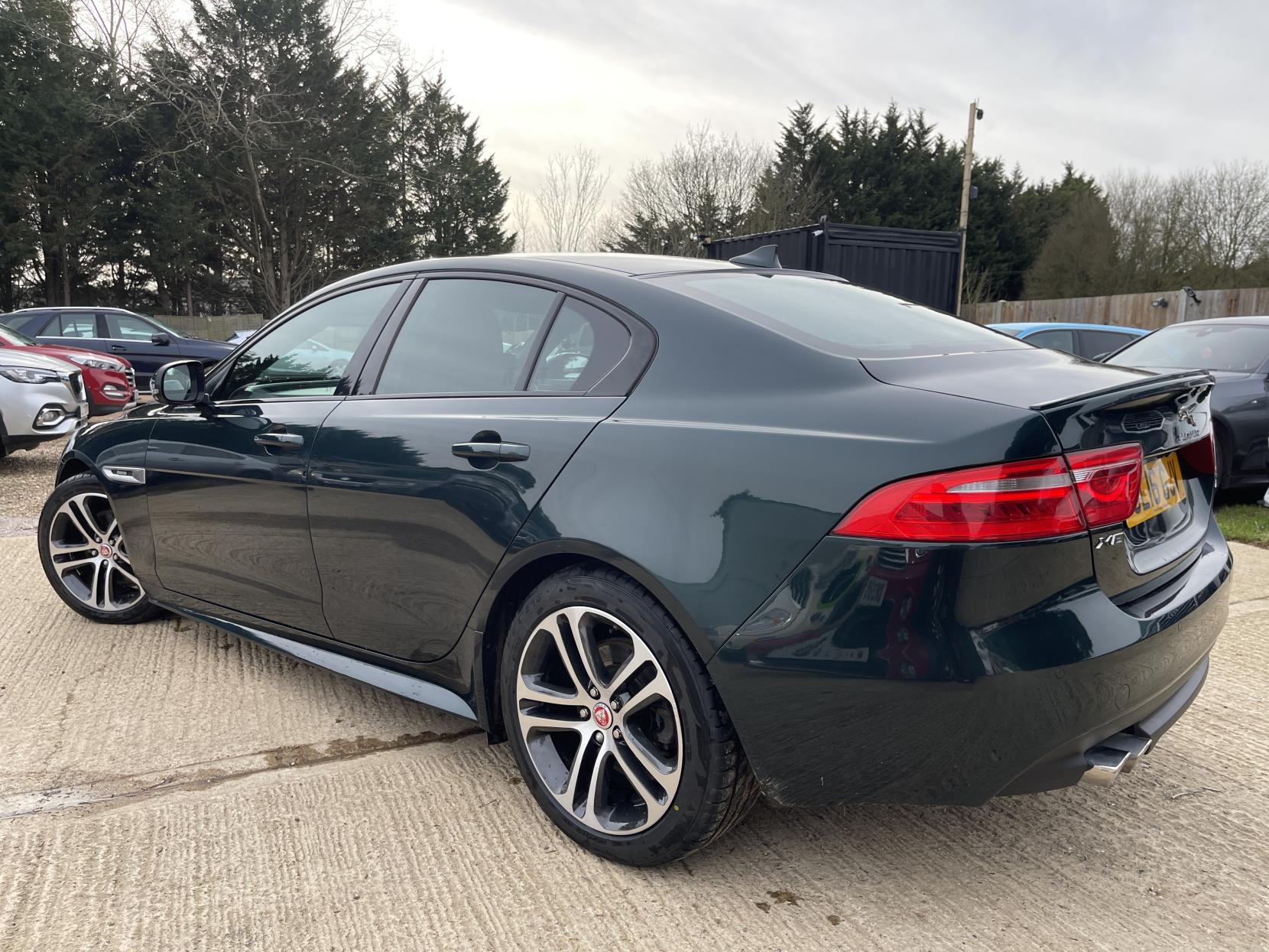 Jaguar XE 2.0d R-Sport Saloon 4dr Diesel Manual Euro 6 (s/s) (180 ps)