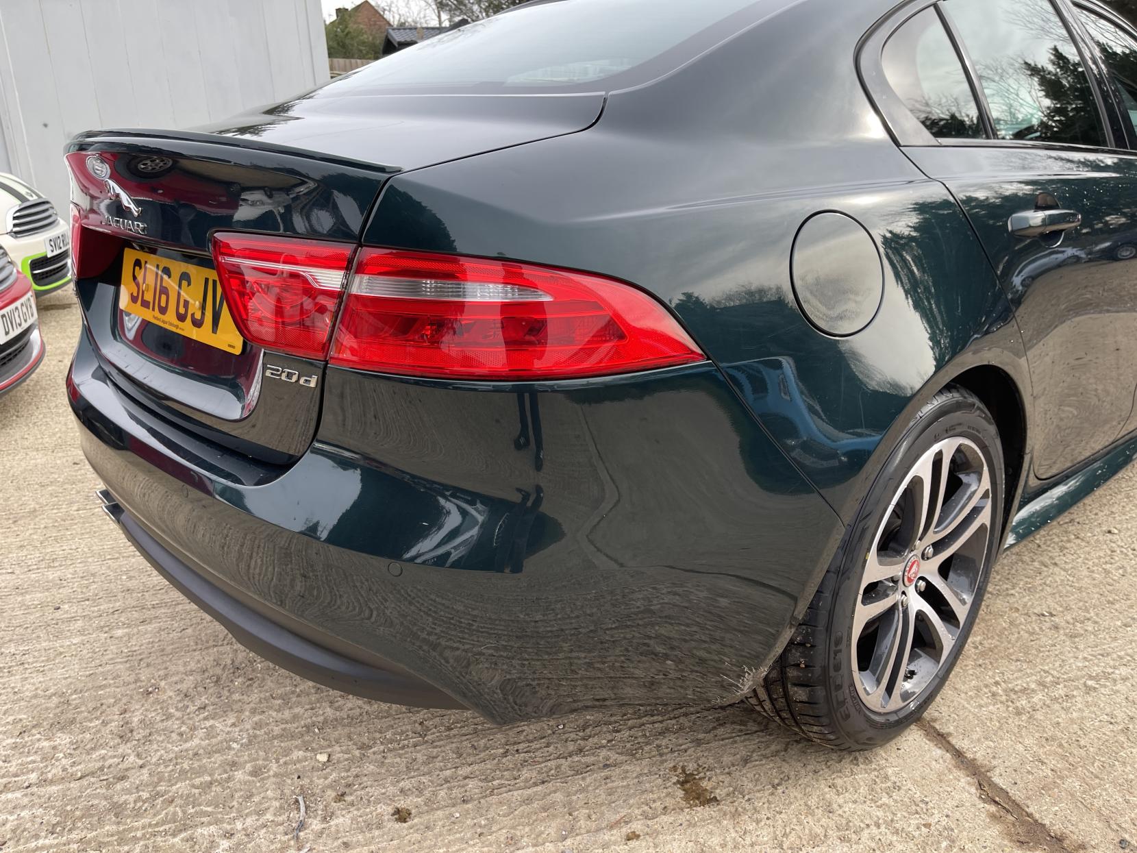 Jaguar XE 2.0d R-Sport Saloon 4dr Diesel Manual Euro 6 (s/s) (180 ps)