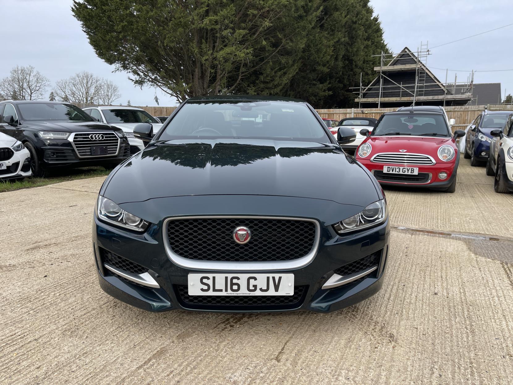 Jaguar XE 2.0d R-Sport Saloon 4dr Diesel Manual Euro 6 (s/s) (180 ps)